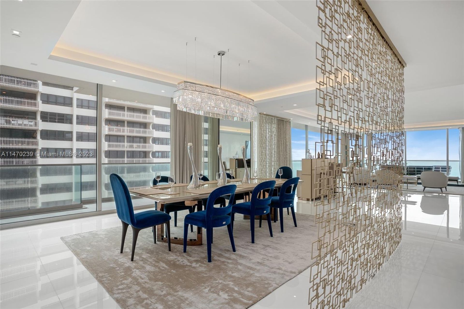 Condominium in Bal Harbour, Florida 12307999