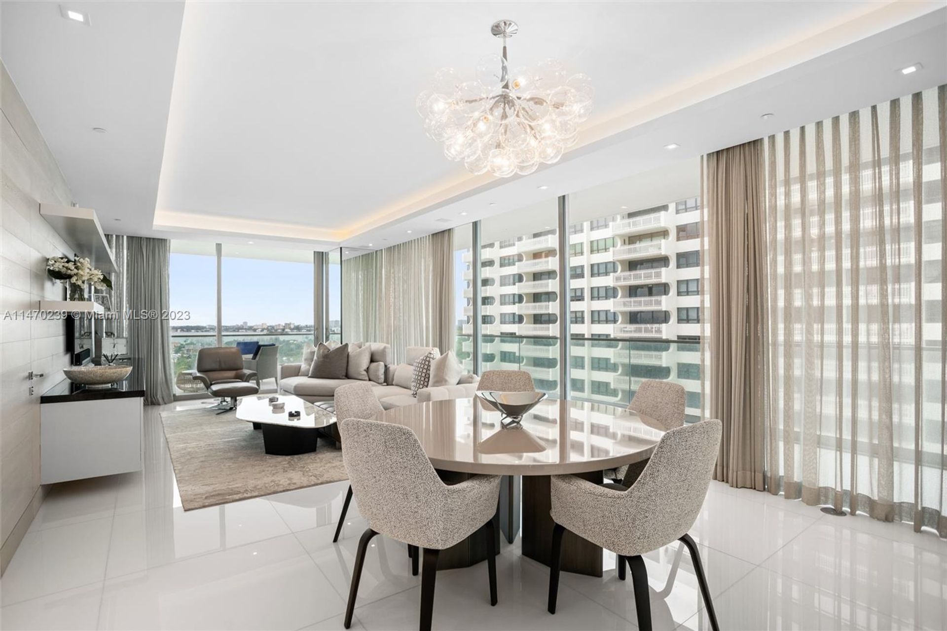 Condominium in Bal Harbour, Florida 12307999