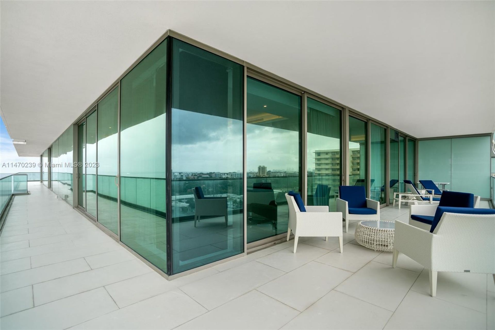 Condominium in Bal Harbour, Florida 12307999