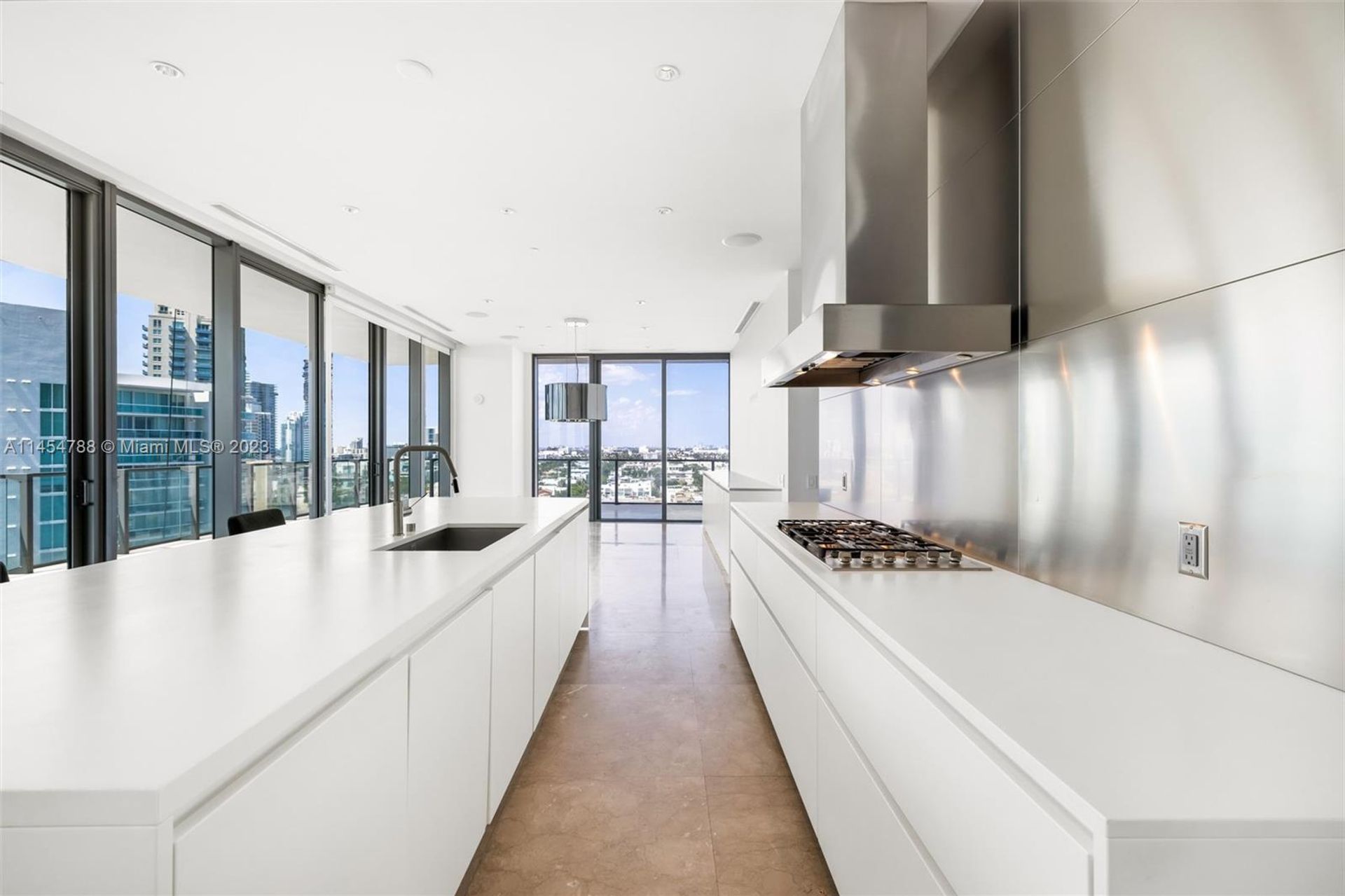 Condominium dans Miami Beach, Florida 12308015