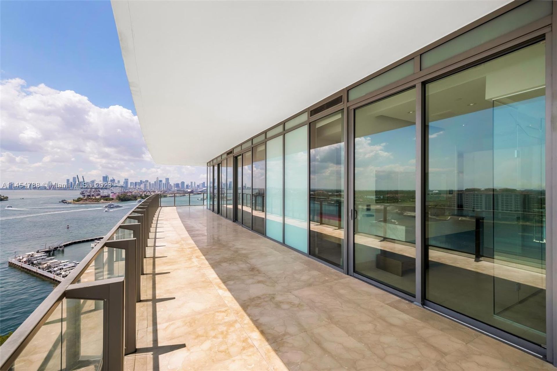 Condominium dans Miami Beach, Florida 12308015