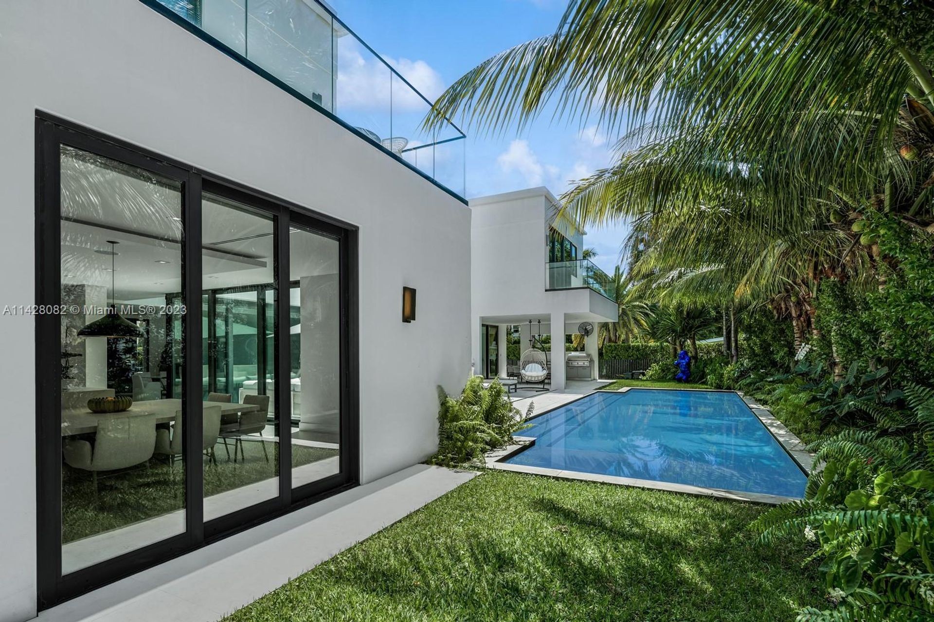 House in Miami Beach, Florida 12308022