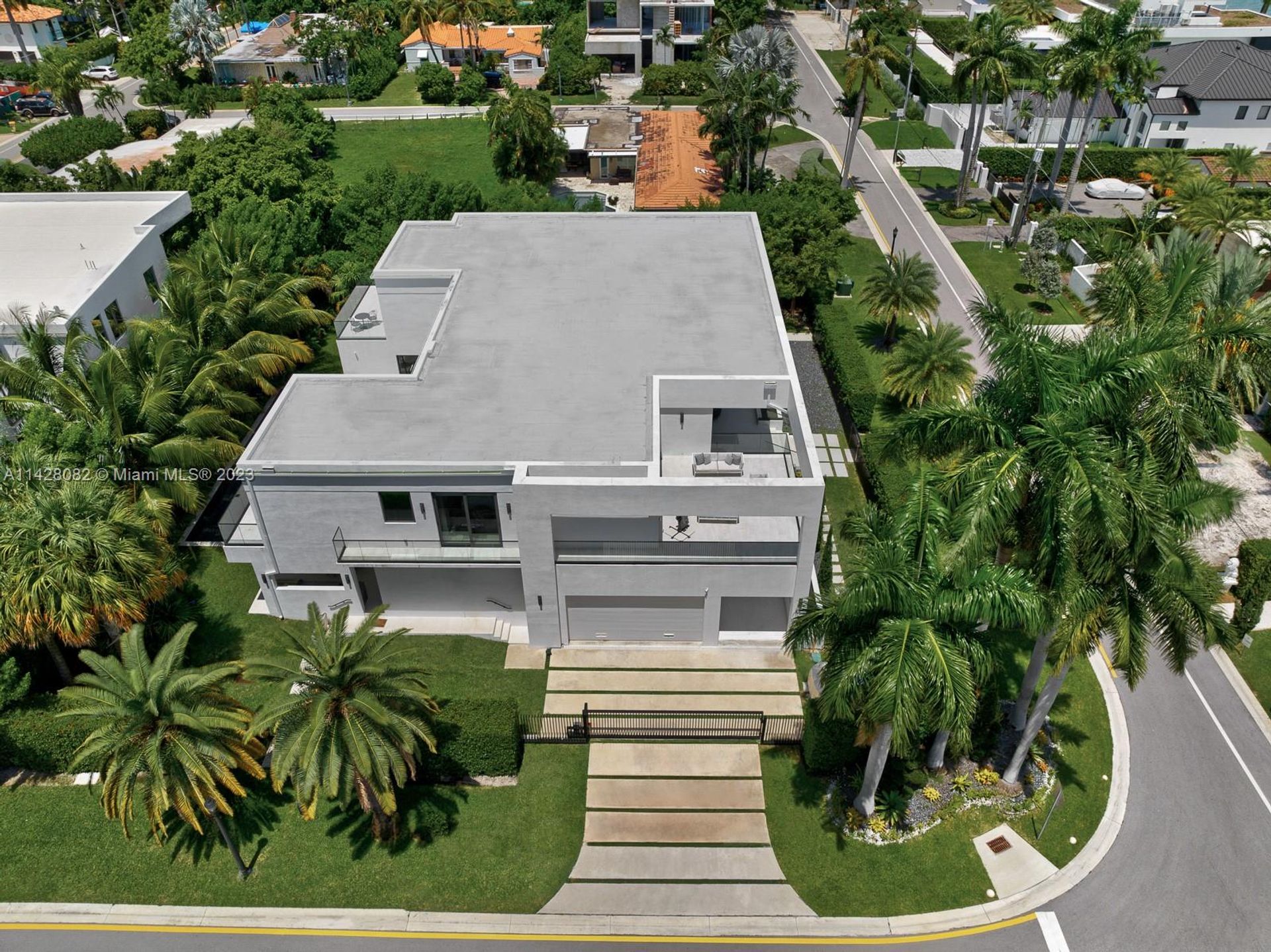 House in Miami Beach, Florida 12308022