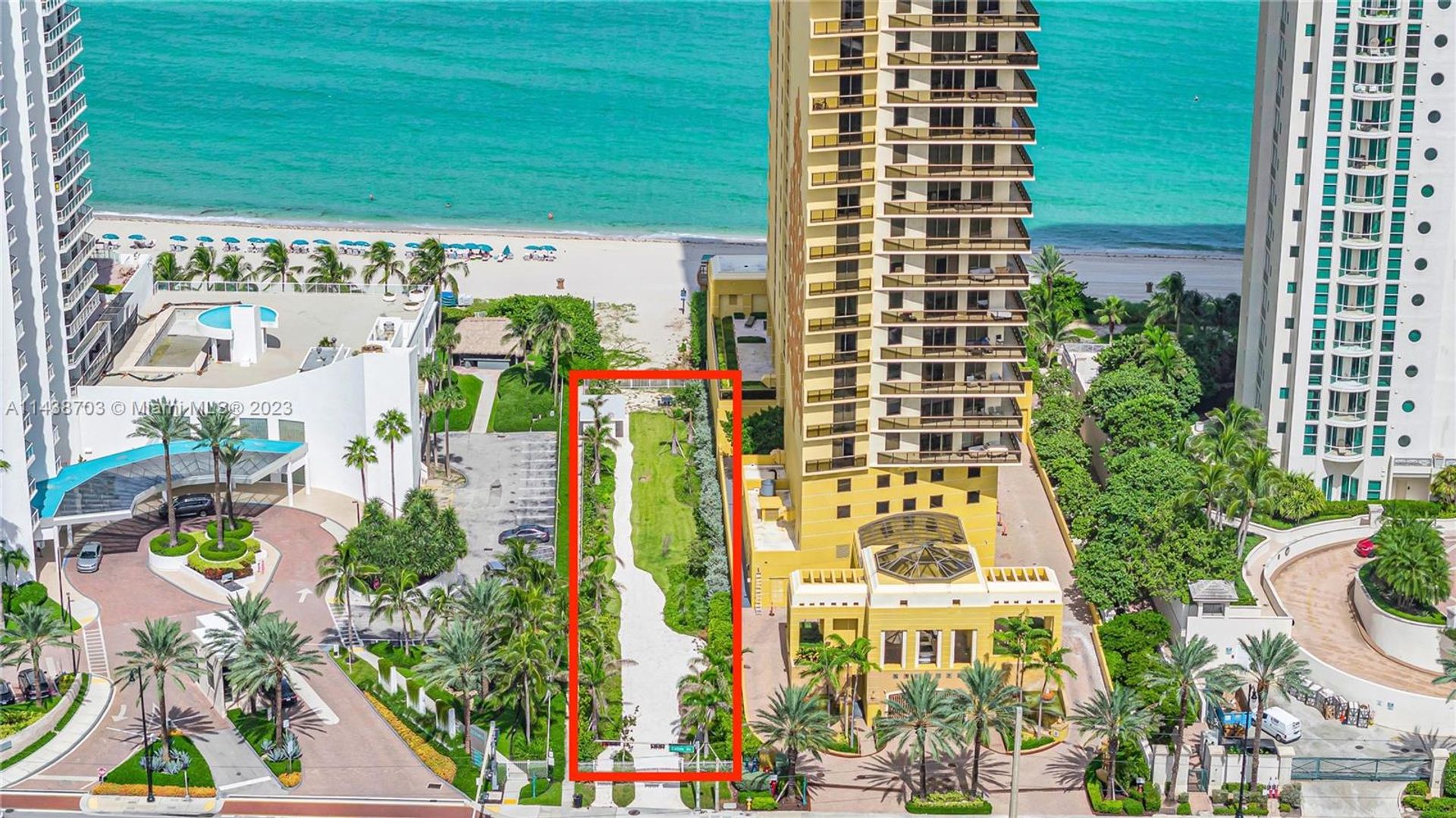 House in Sunny Isles Beach, Florida 12308043