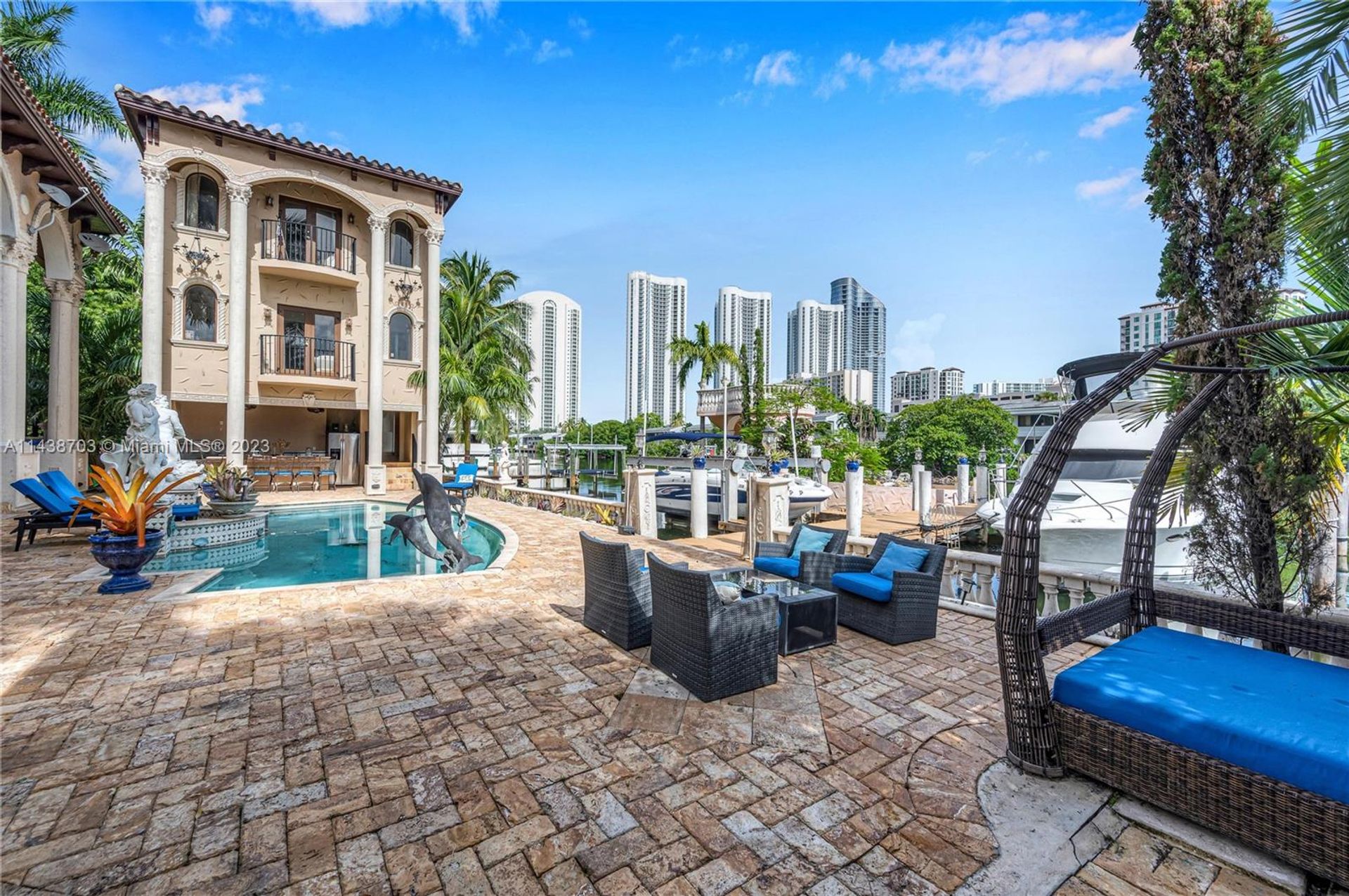 House in Sunny Isles Beach, Florida 12308043