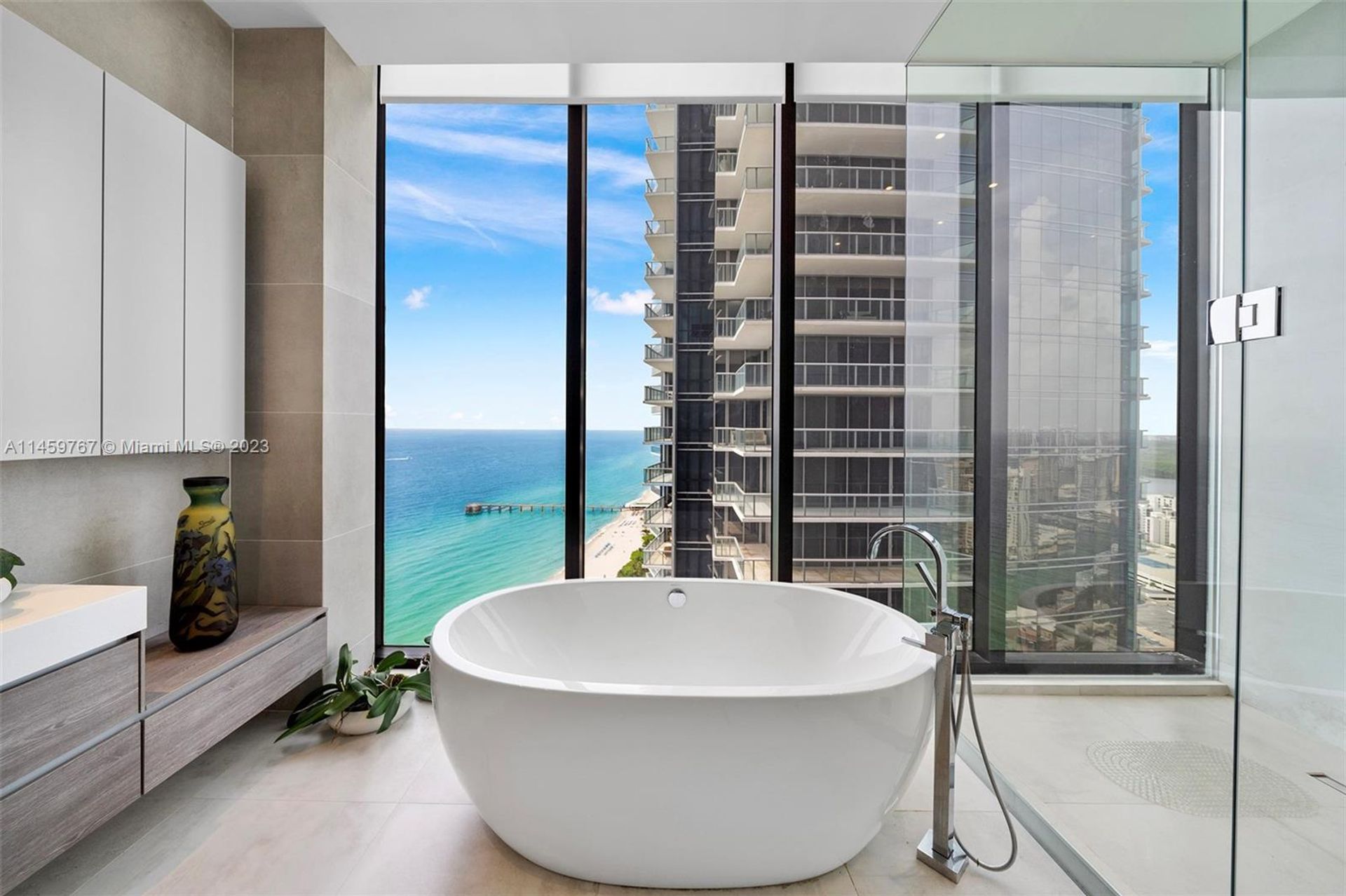 Кондоминиум в Sunny Isles Beach, Florida 12308046