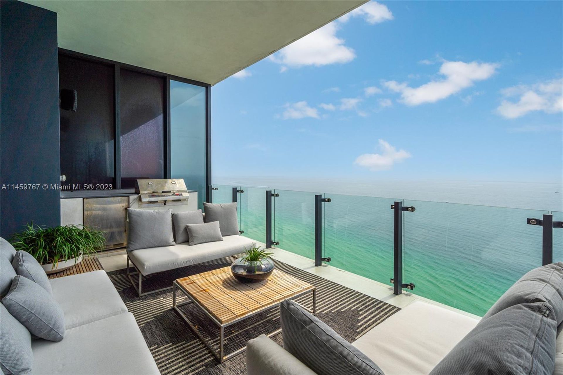 Кондоминиум в Sunny Isles Beach, Florida 12308046