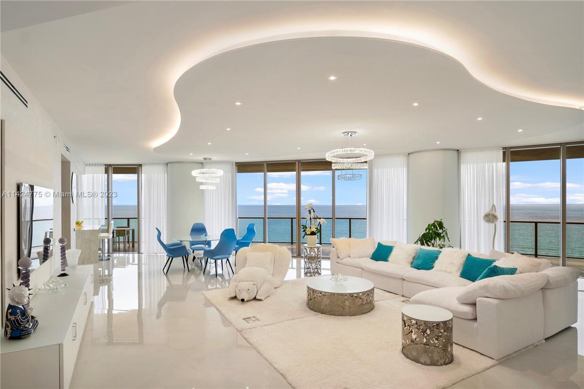 Condominium in Bal Harbour, Florida 12308047