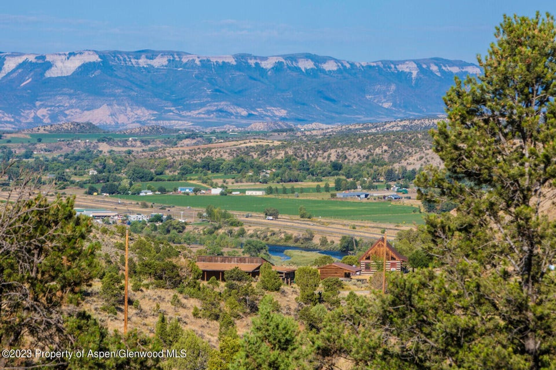 بيت في New Castle, Colorado 12308093