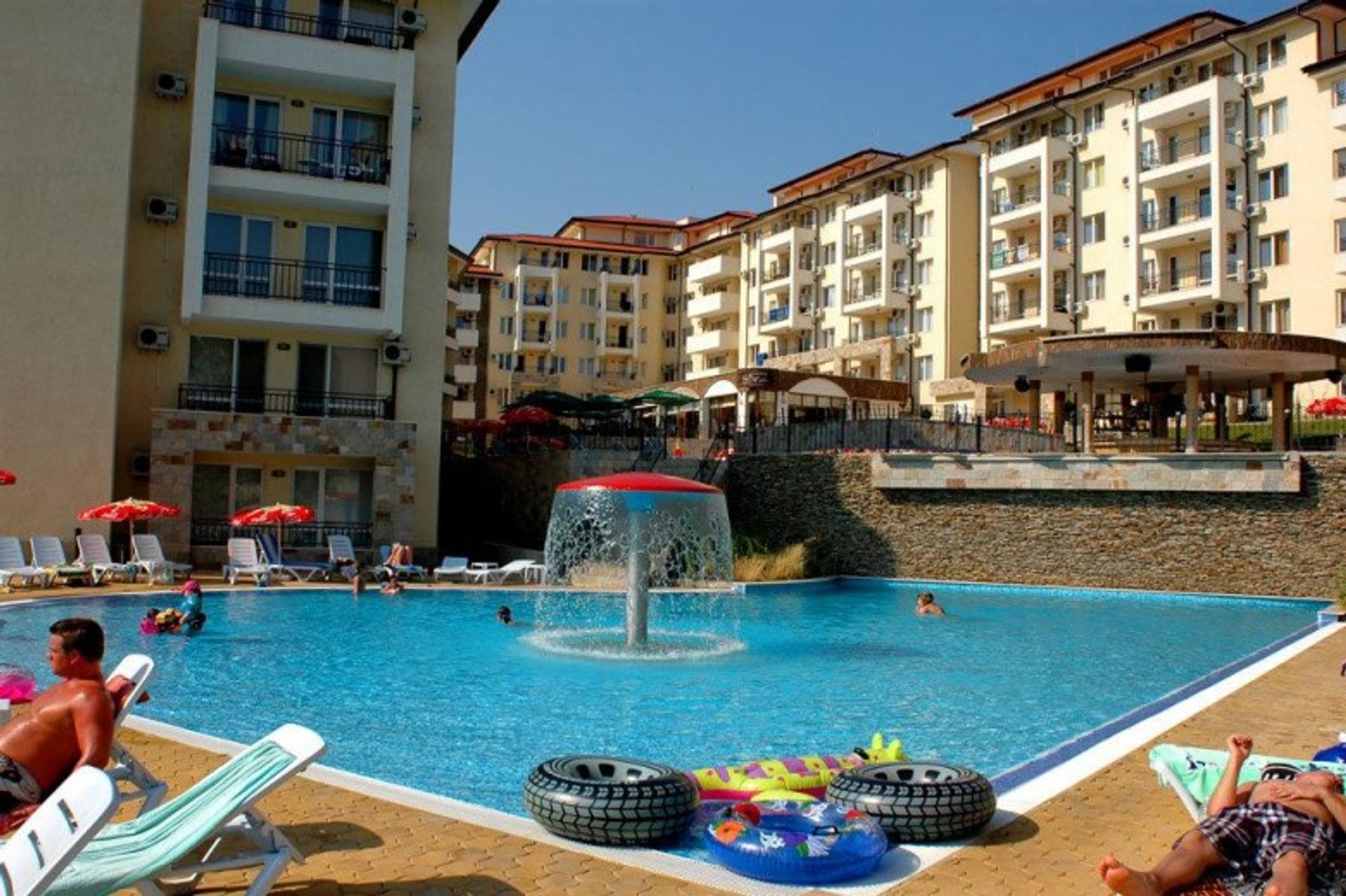 Condominium in Nesebar, Burgas 12308151