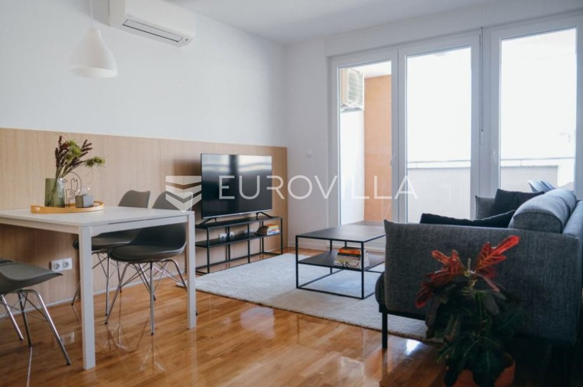 Condominio en Zagreb,  12309342