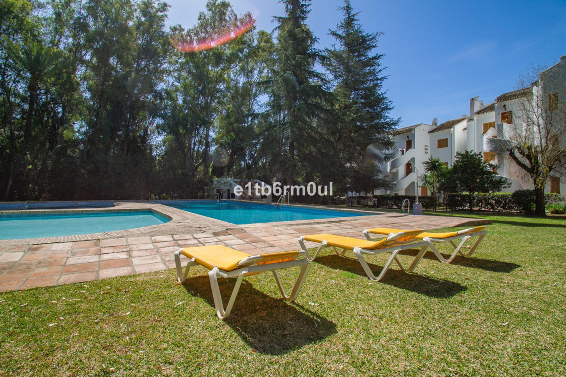 Condominium in Marbella, Andalucía 12310901