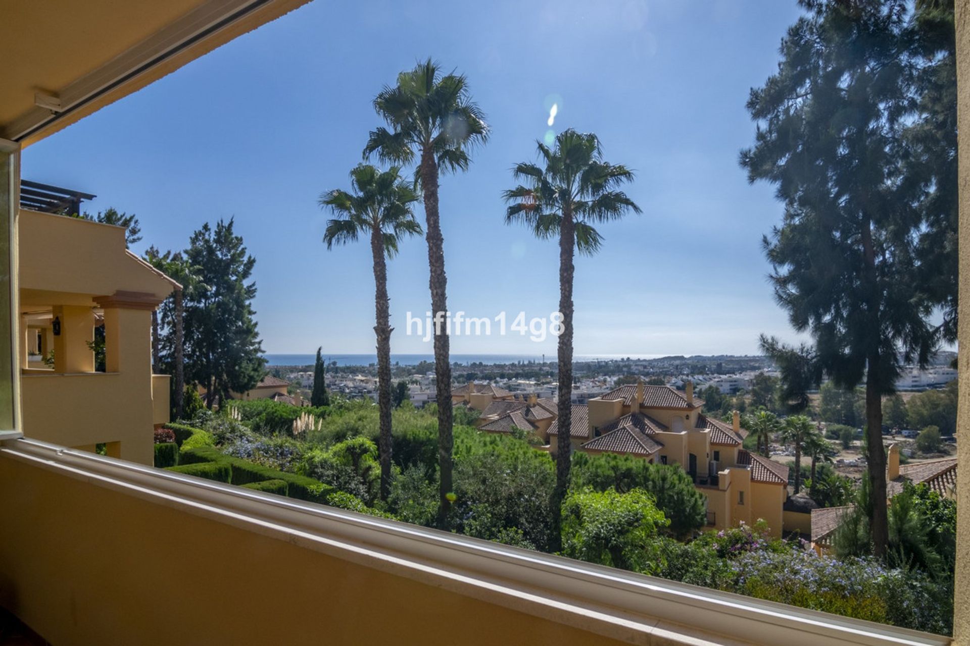 Condominium in Marbella, Andalusia 12311370