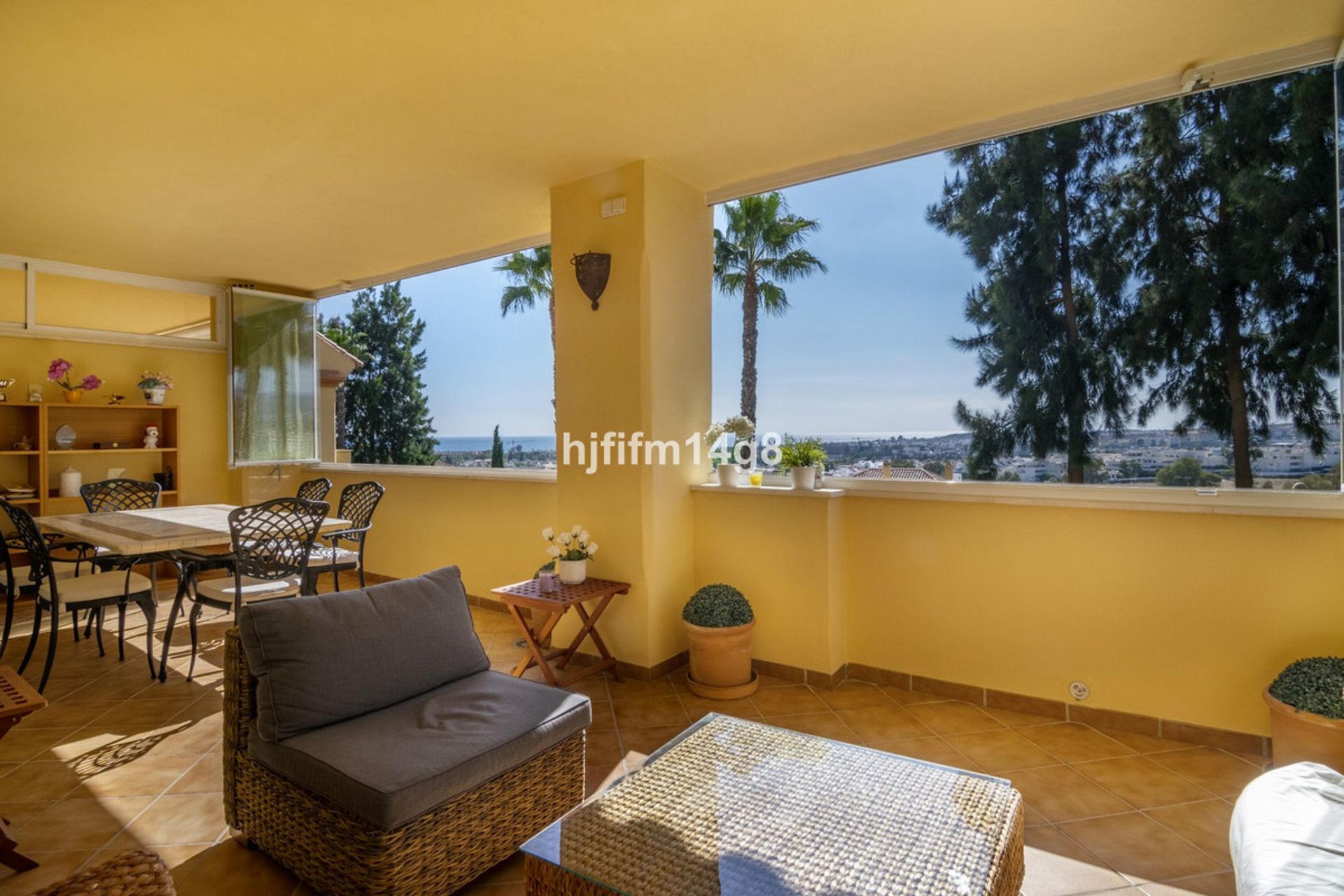 Condominium in Marbella, Andalusia 12311370