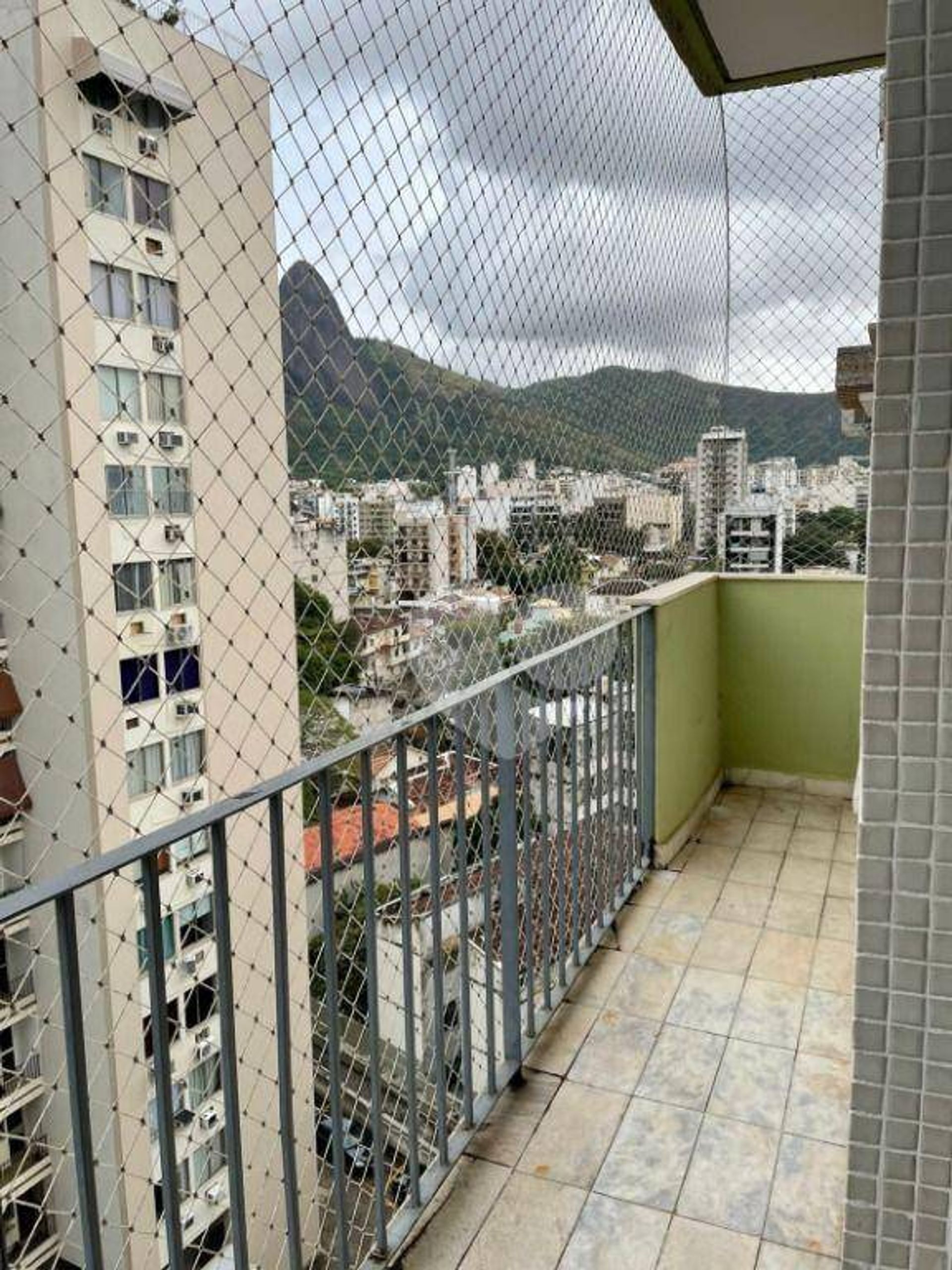 Condominium in Andarai, Rio de Janeiro 12312473