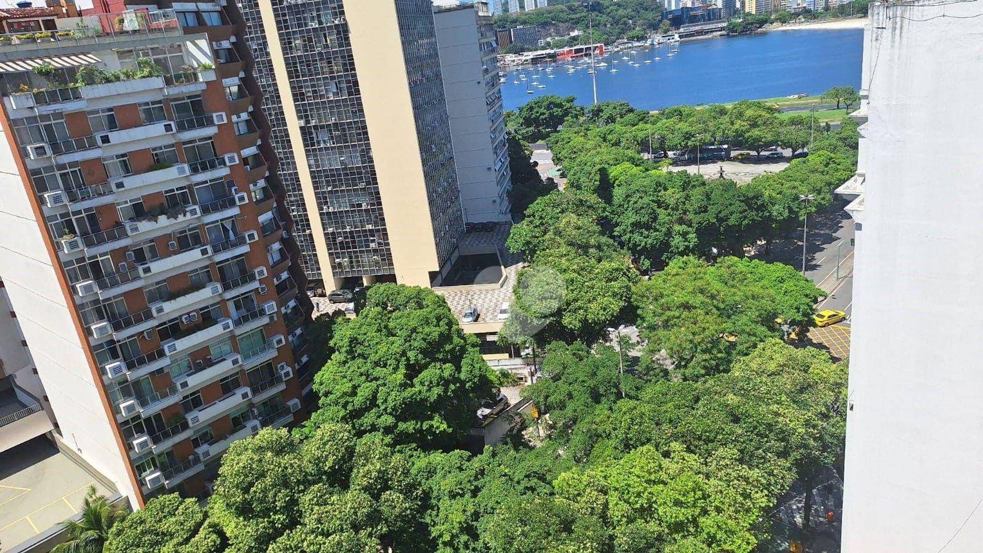 Condominium in Flamengo, Rio de Janeiro 12312476