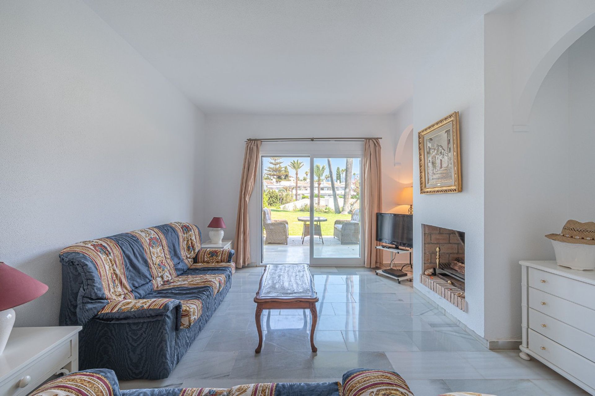 Condominium in Marbella, Andalusië 12313596