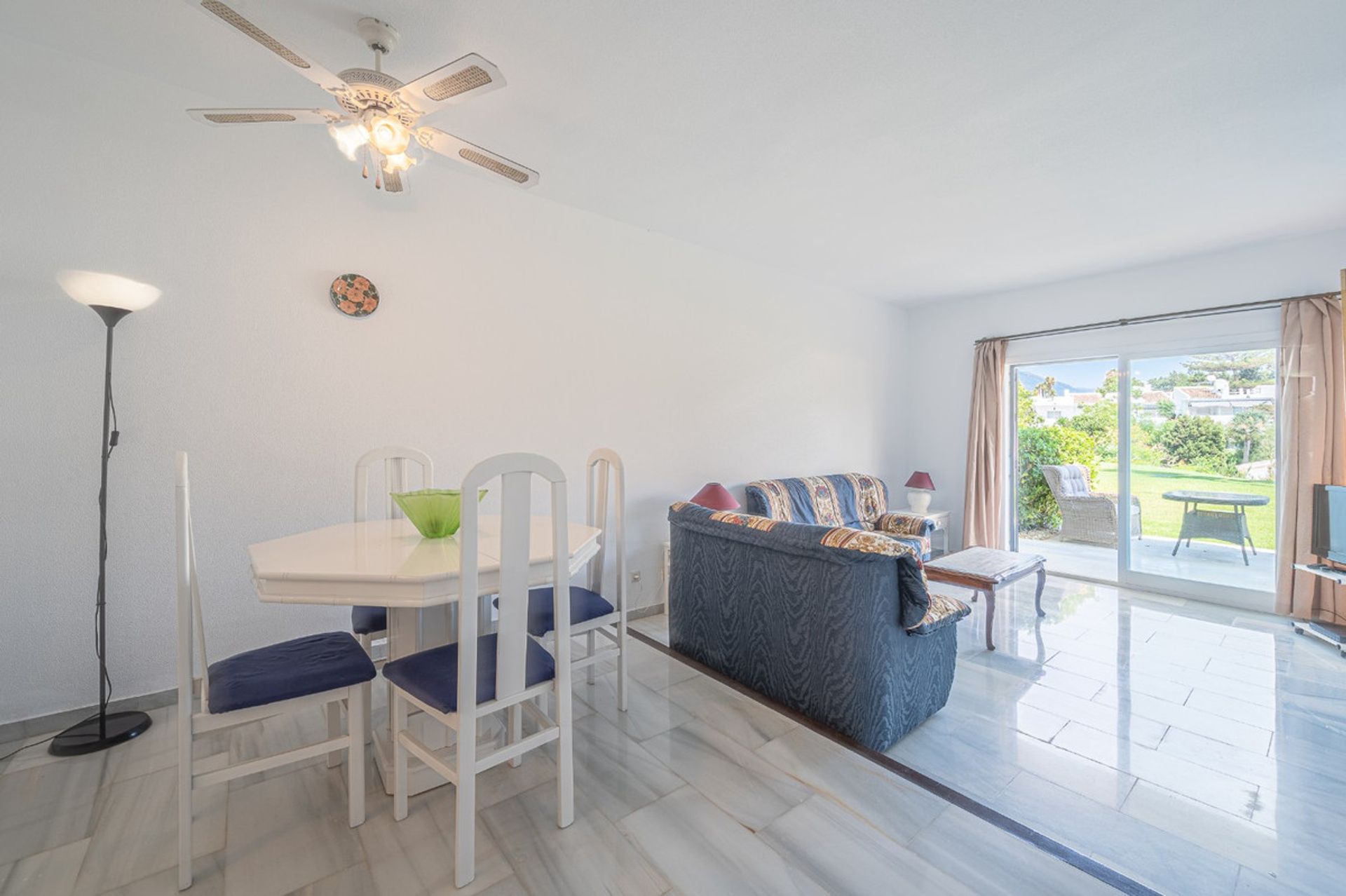 Condominium in Marbella, Andalusië 12313596