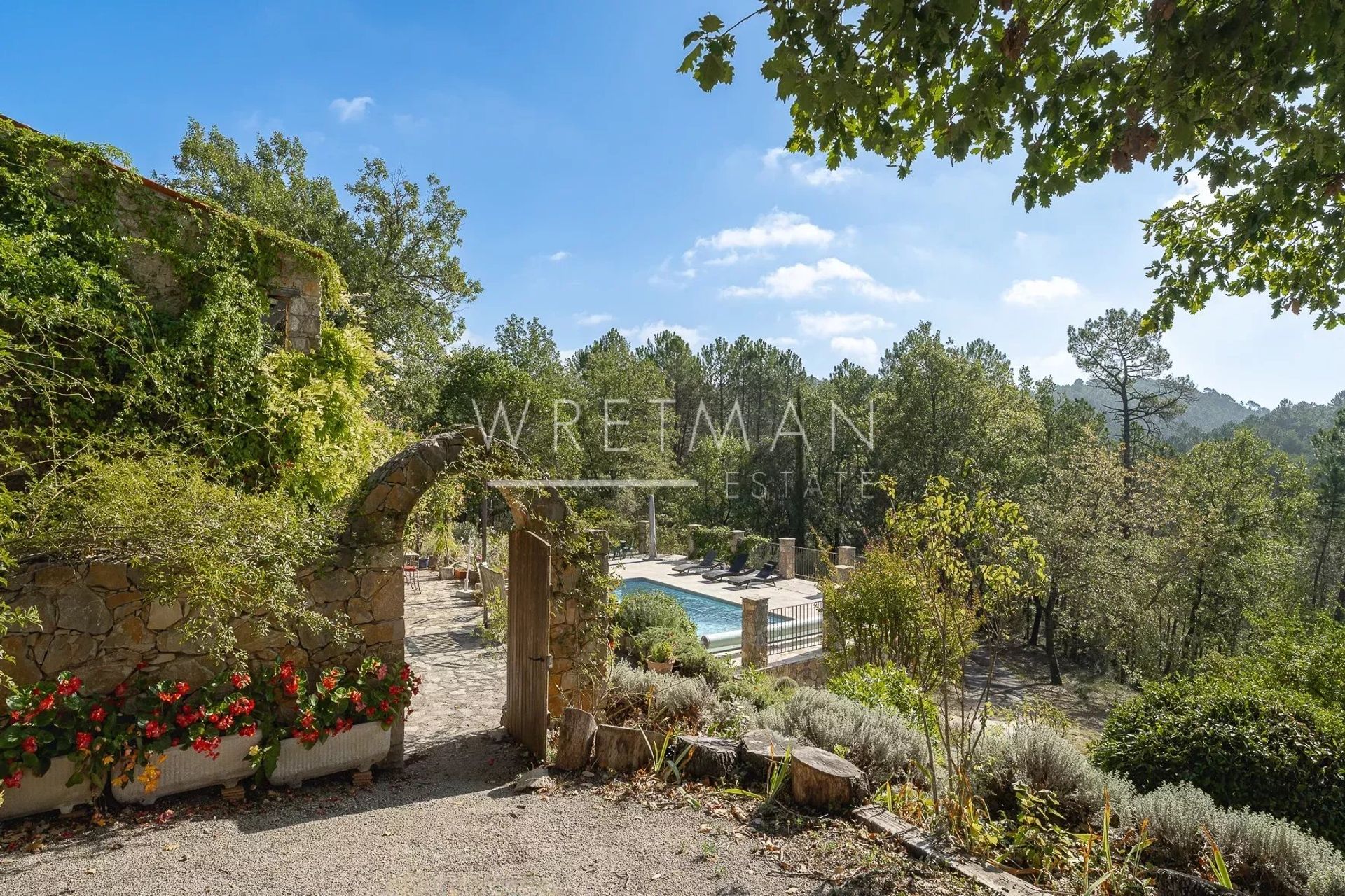 Casa nel Saint-Paul-en-Forêt, Var 12313791