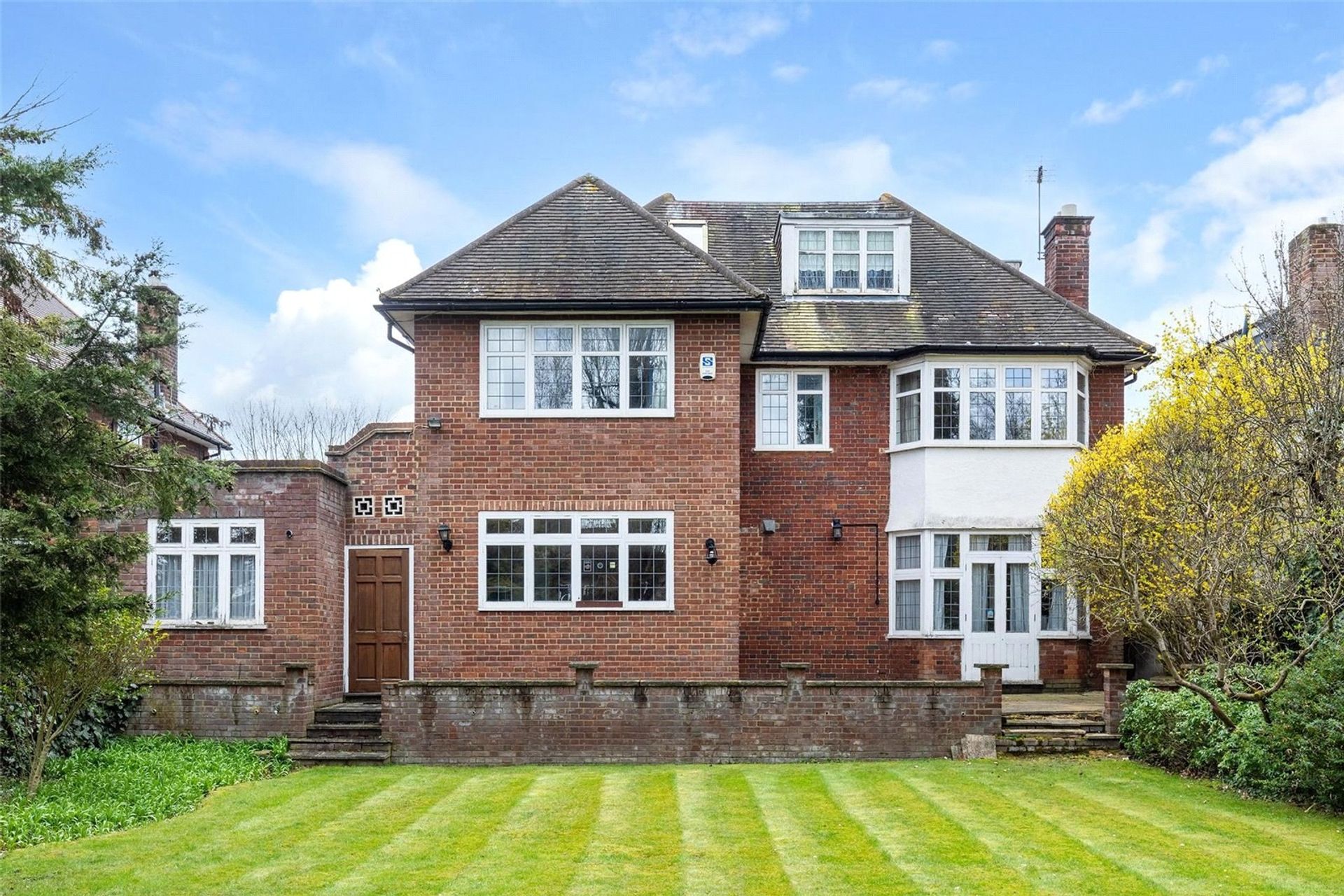 Kediaman dalam , Hocroft Avenue 12314049