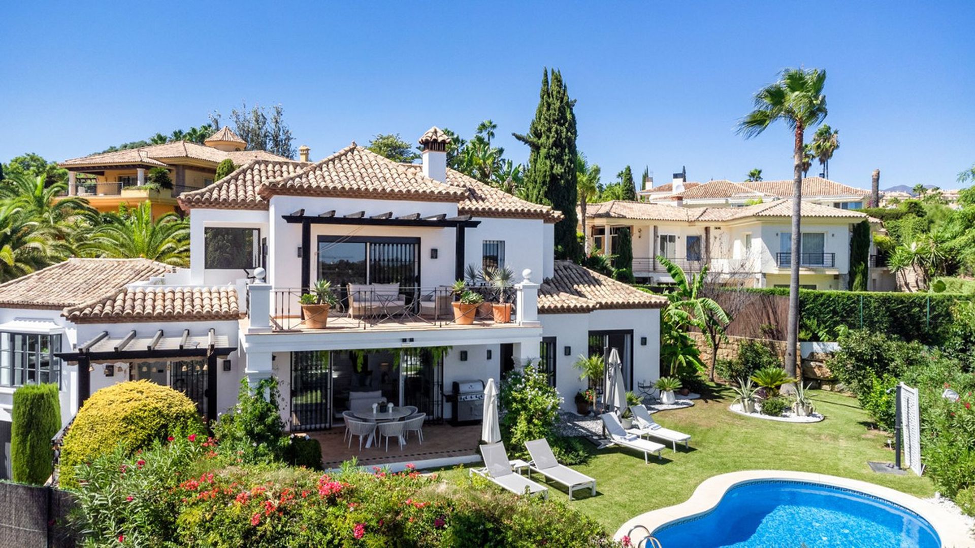 rumah dalam Marbella, Andalucía 12315663