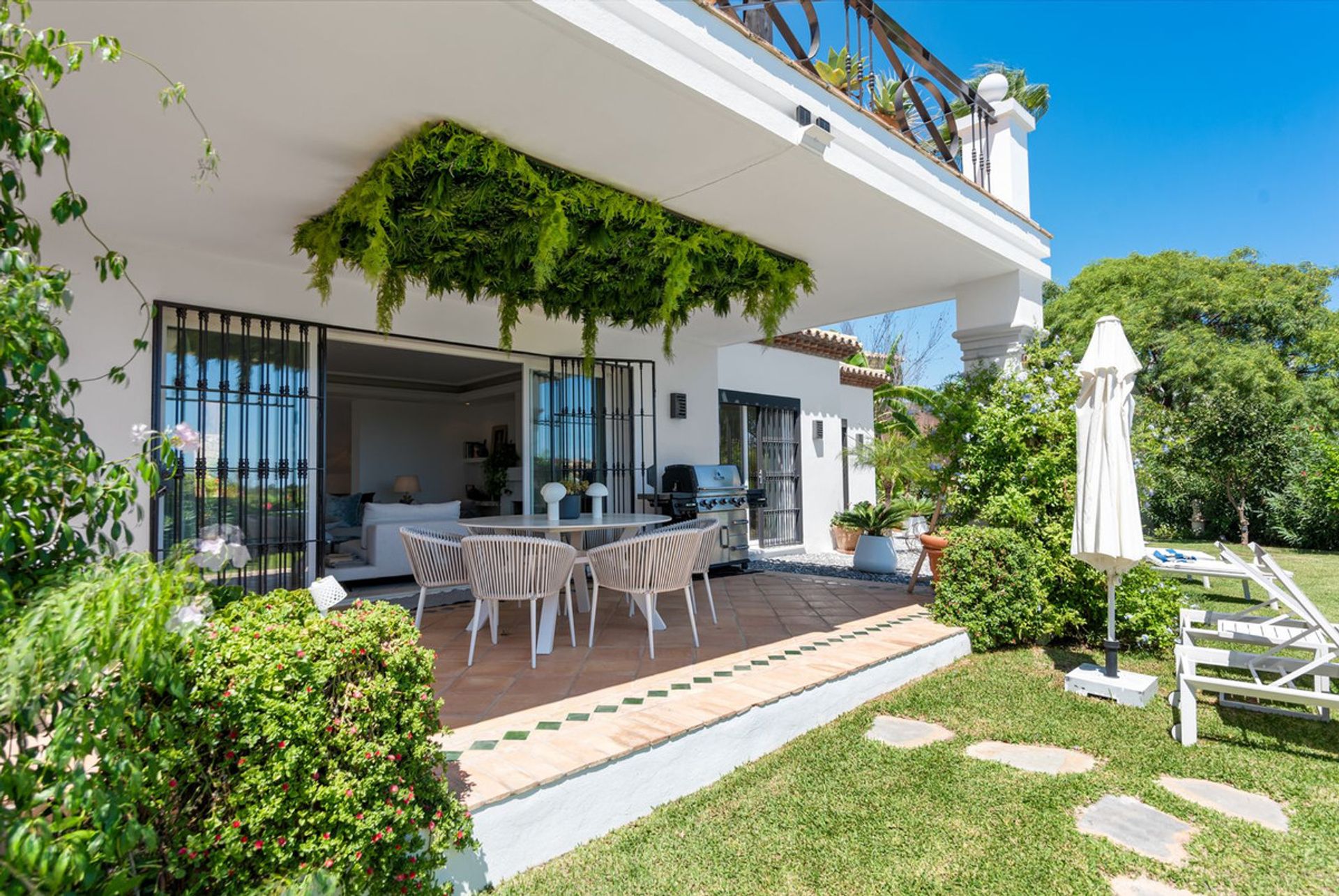 rumah dalam Marbella, Andalucía 12315663