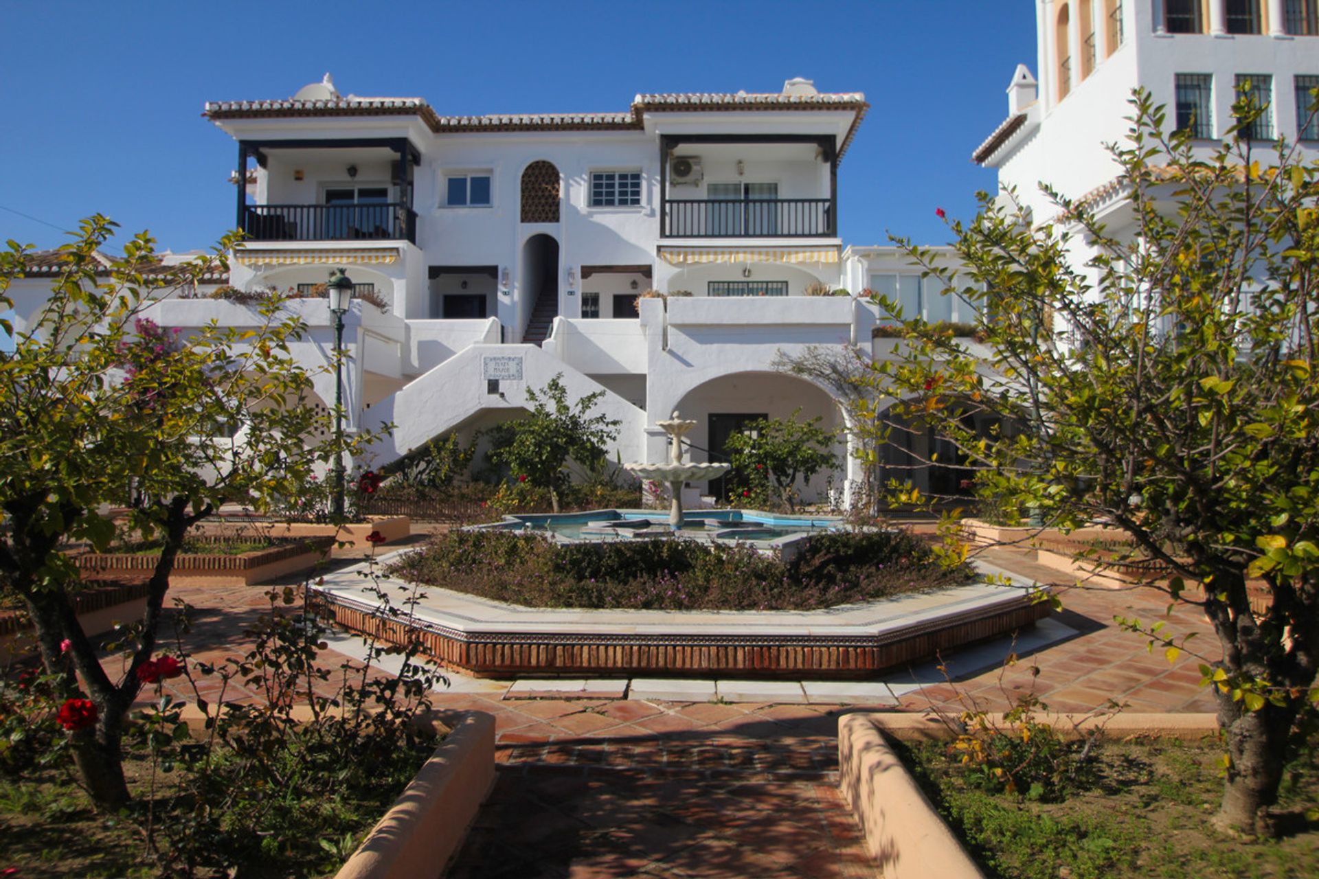 عمارات في Mijas, Andalusia 12315783