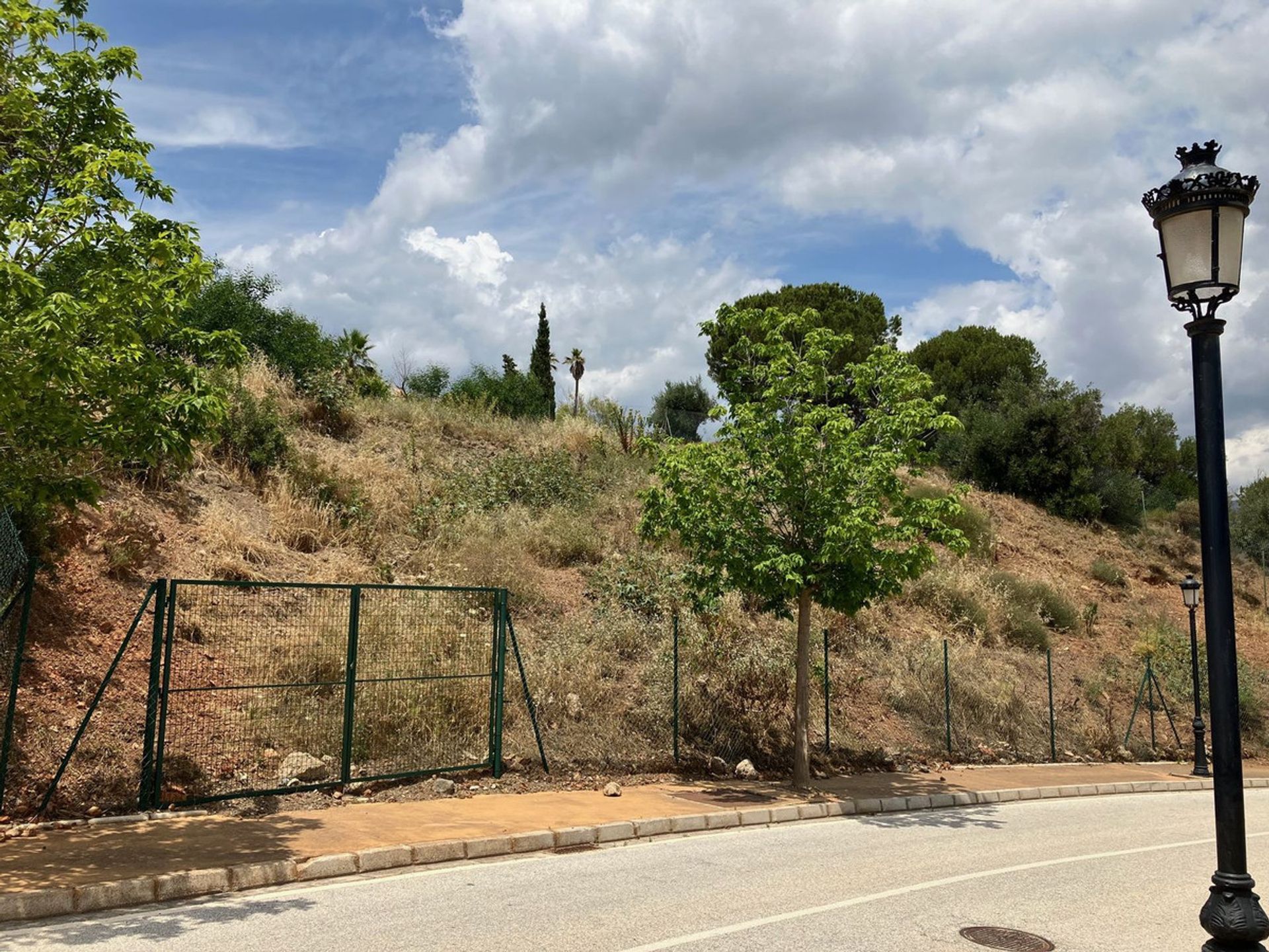 Land in Marbella, Andalusia 12315845