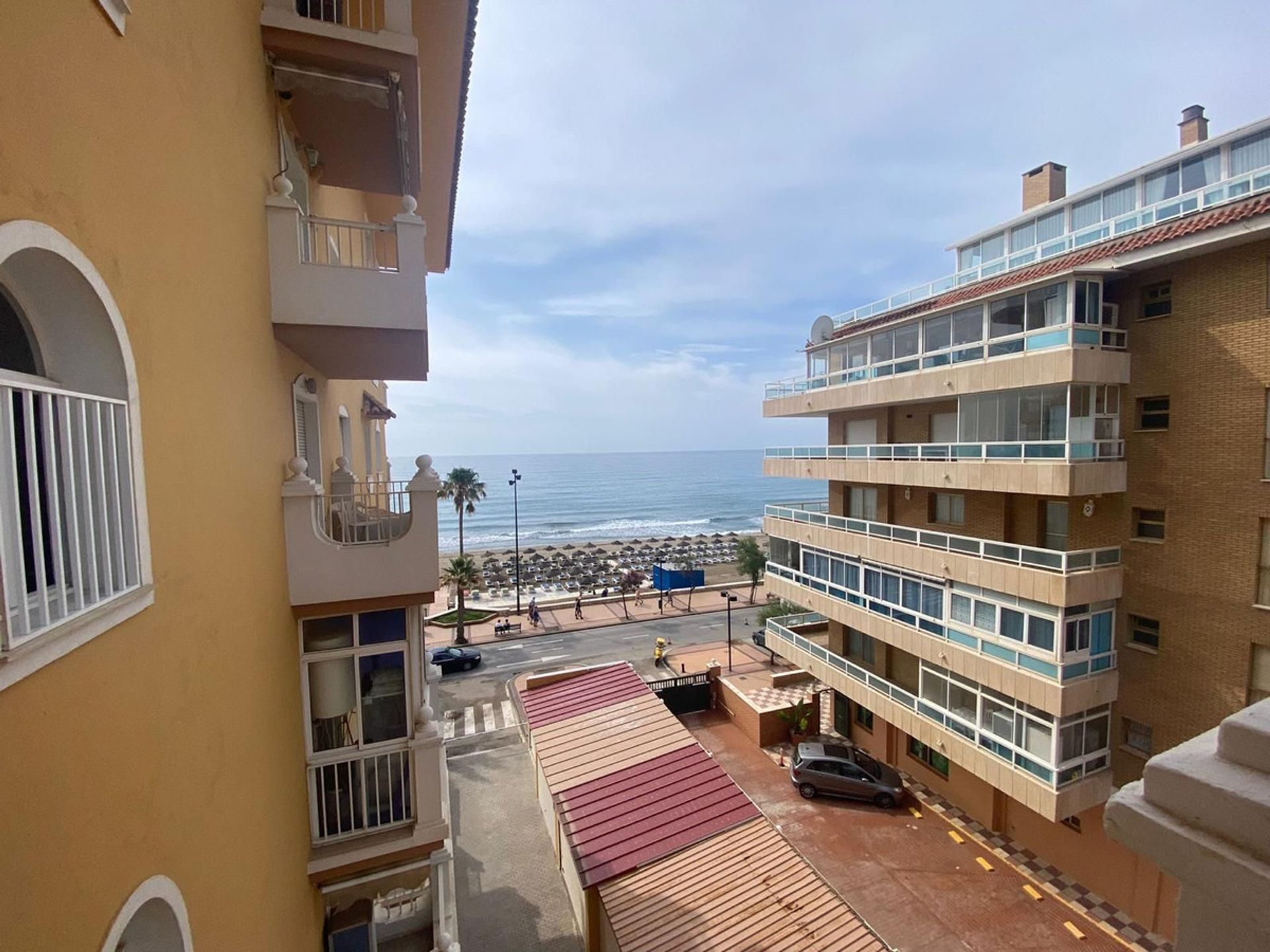 Condominium in Fuengirola, Andalusia 12315915