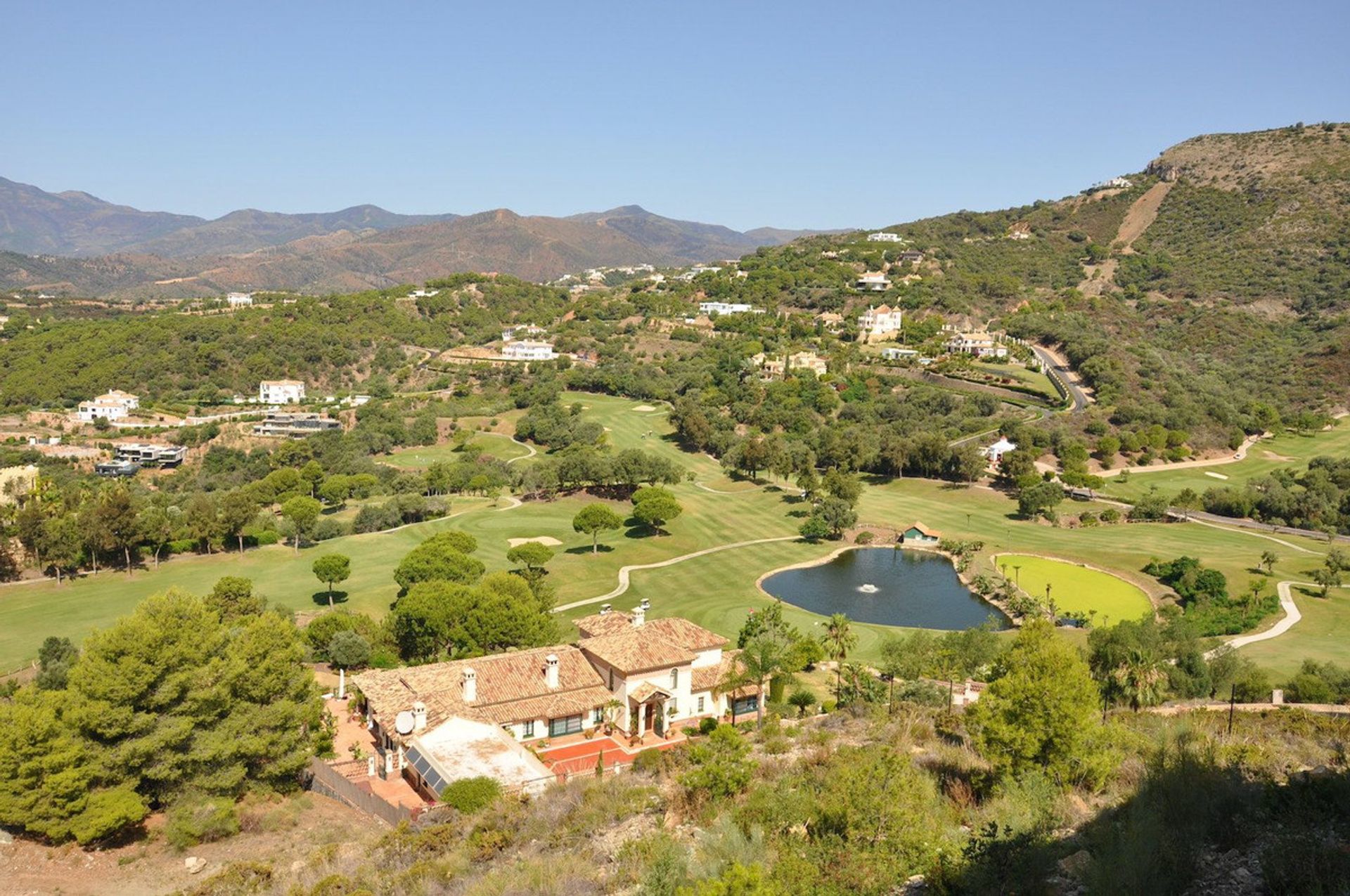 Talo sisään Benahavis, Andalusia 12315993