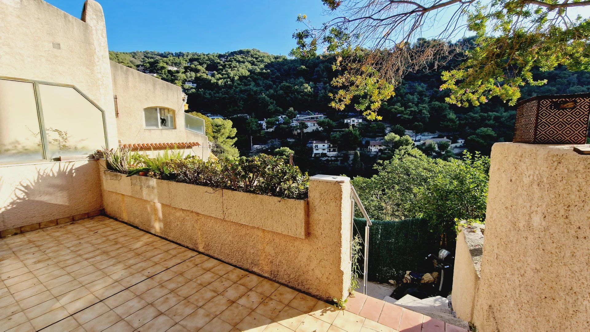 Condominium in Roquebrune-Cap-Martin, Alpes-Maritimes 12316872