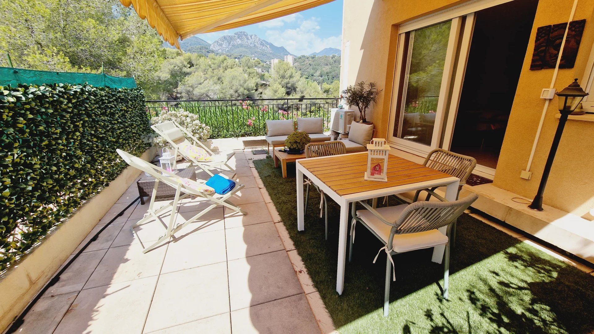 Osakehuoneisto sisään Cap Martin, Provence-Alpes-Cote d'Azur 12316896