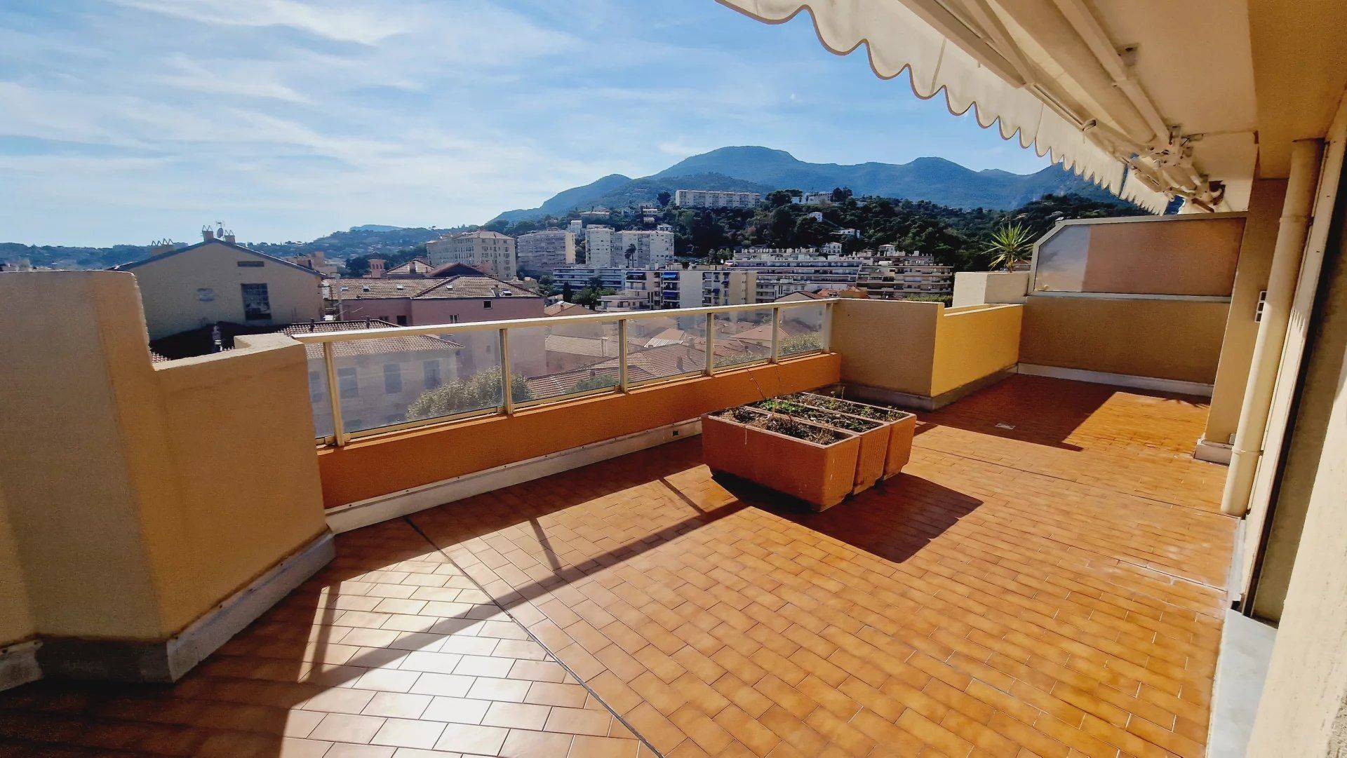 Condominium dans Menton, Provence-Alpes-Cote d'Azur 12316905