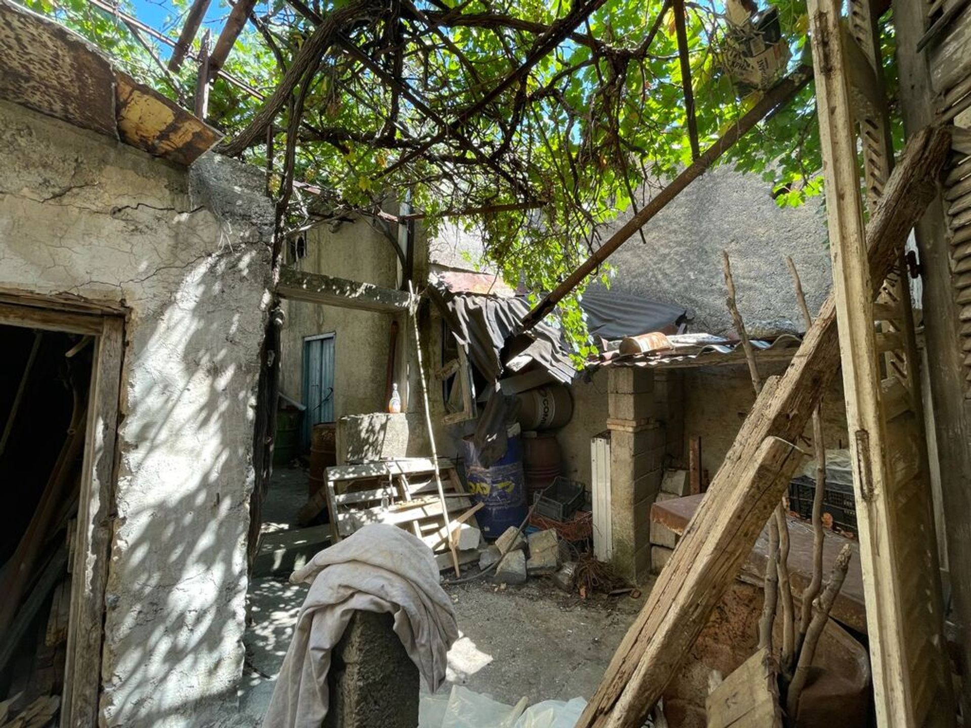 casa no Queratídios, Criti 12317188