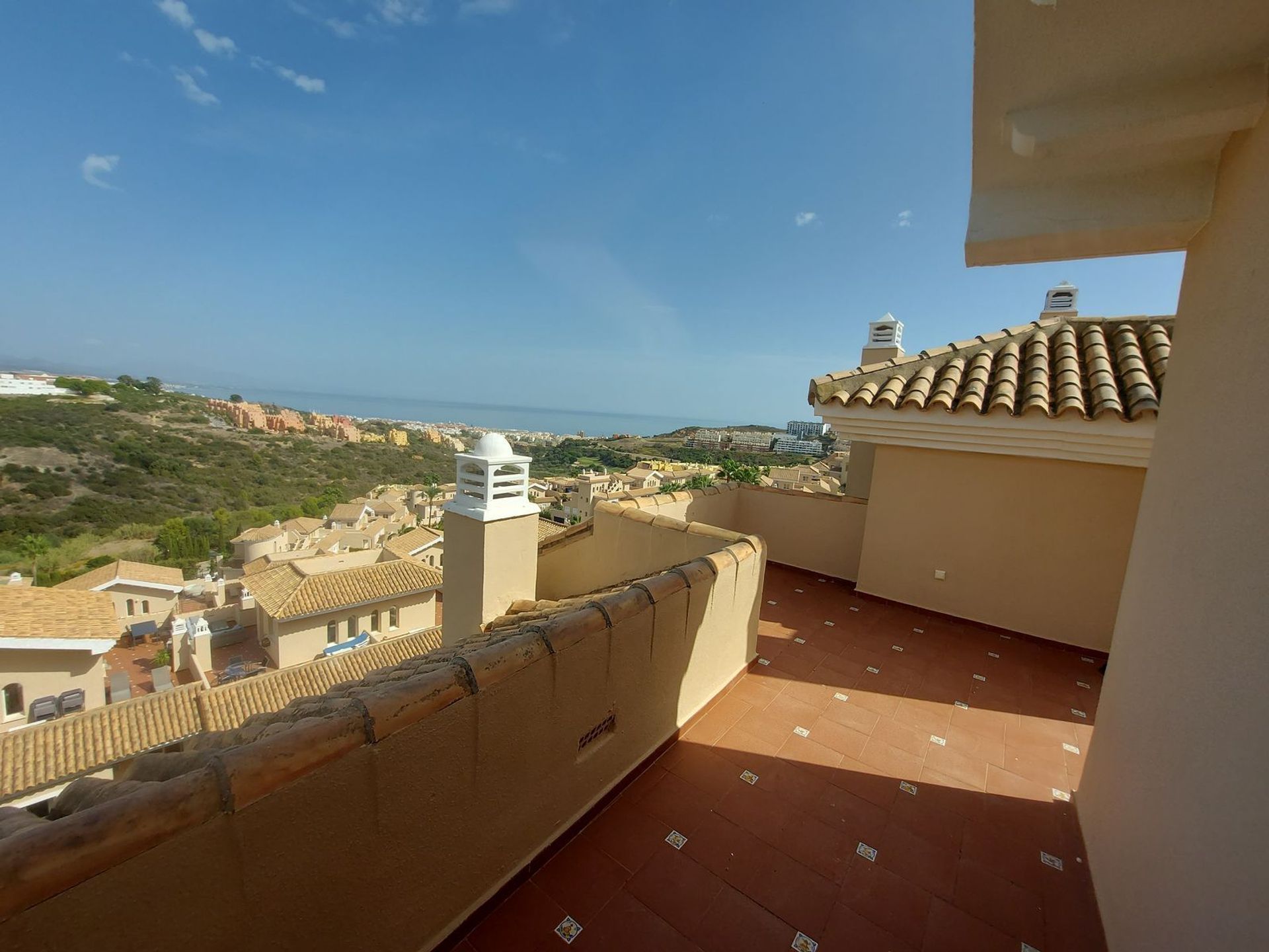 loger dans Puerto de la Duquesa, Andalusia 12318568