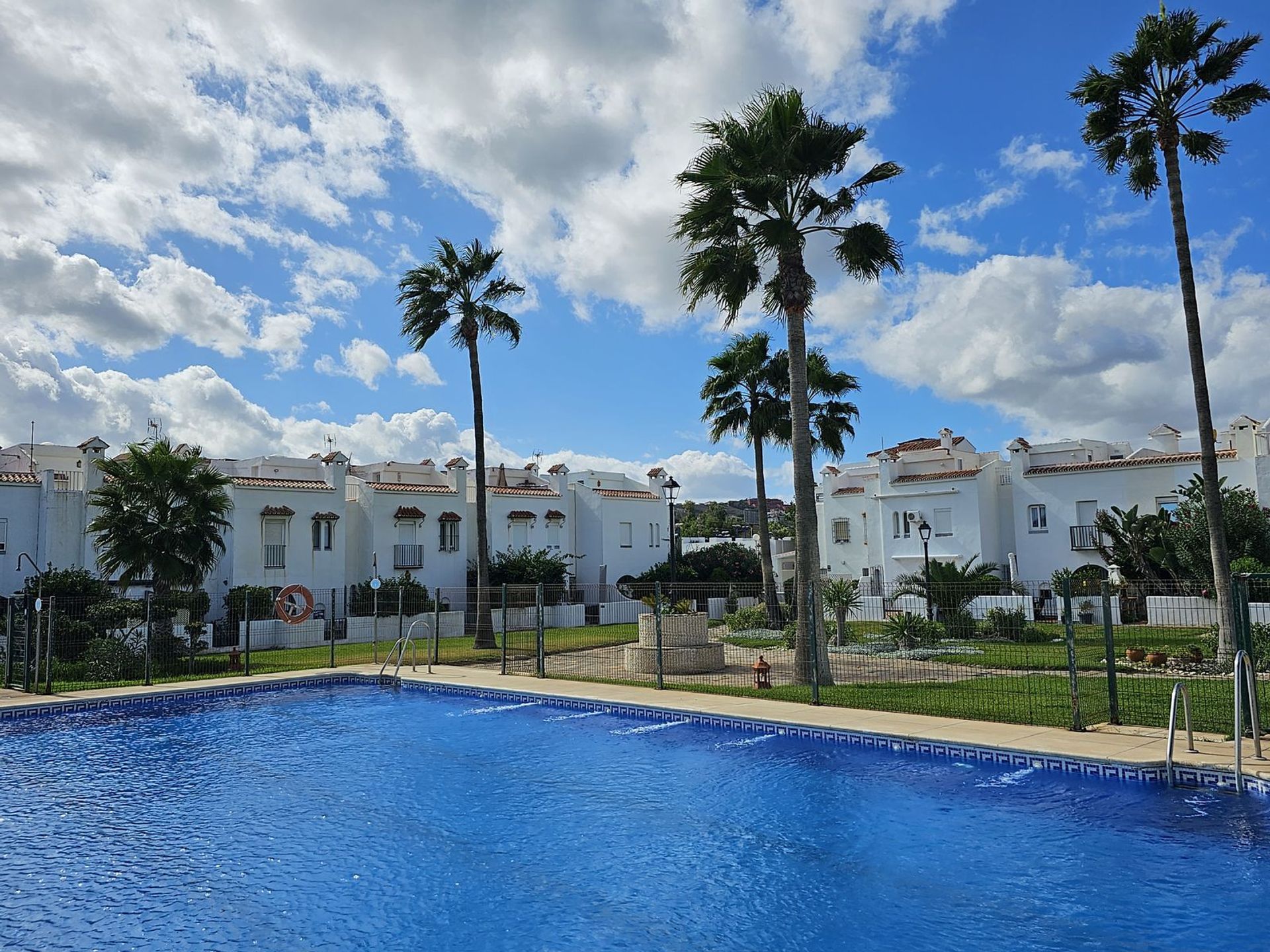 Hus i Puerto de la Duquesa, Andalusia 12318583