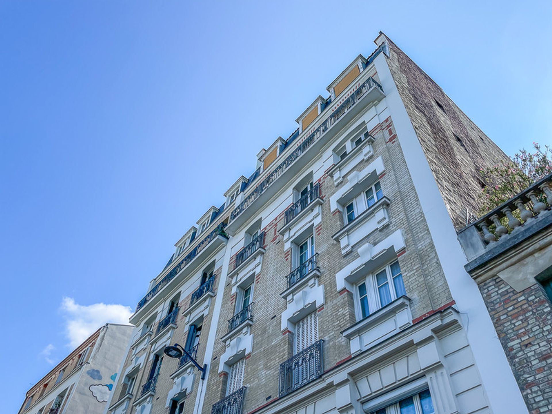 Condominium dans Paris, Île-de-France 12319955