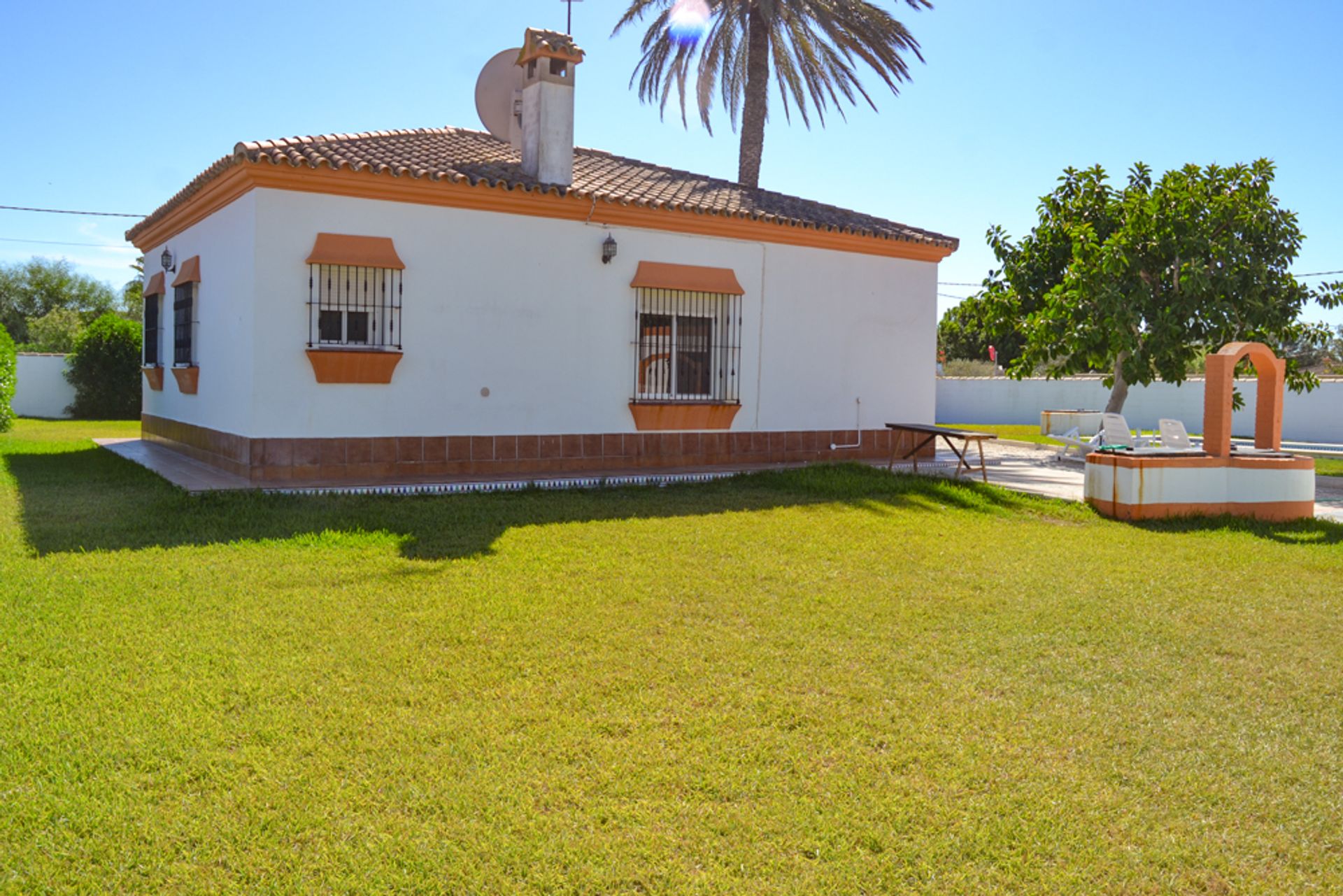 Talo sisään Chiclana de la Frontera, Andalucía 12321633