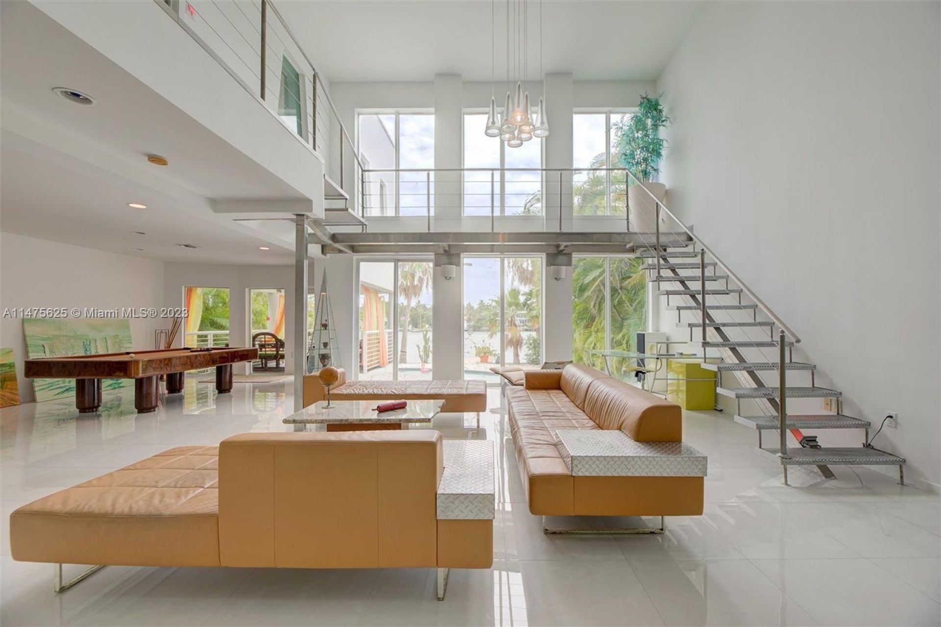 House in Miami Beach, Florida 12321664