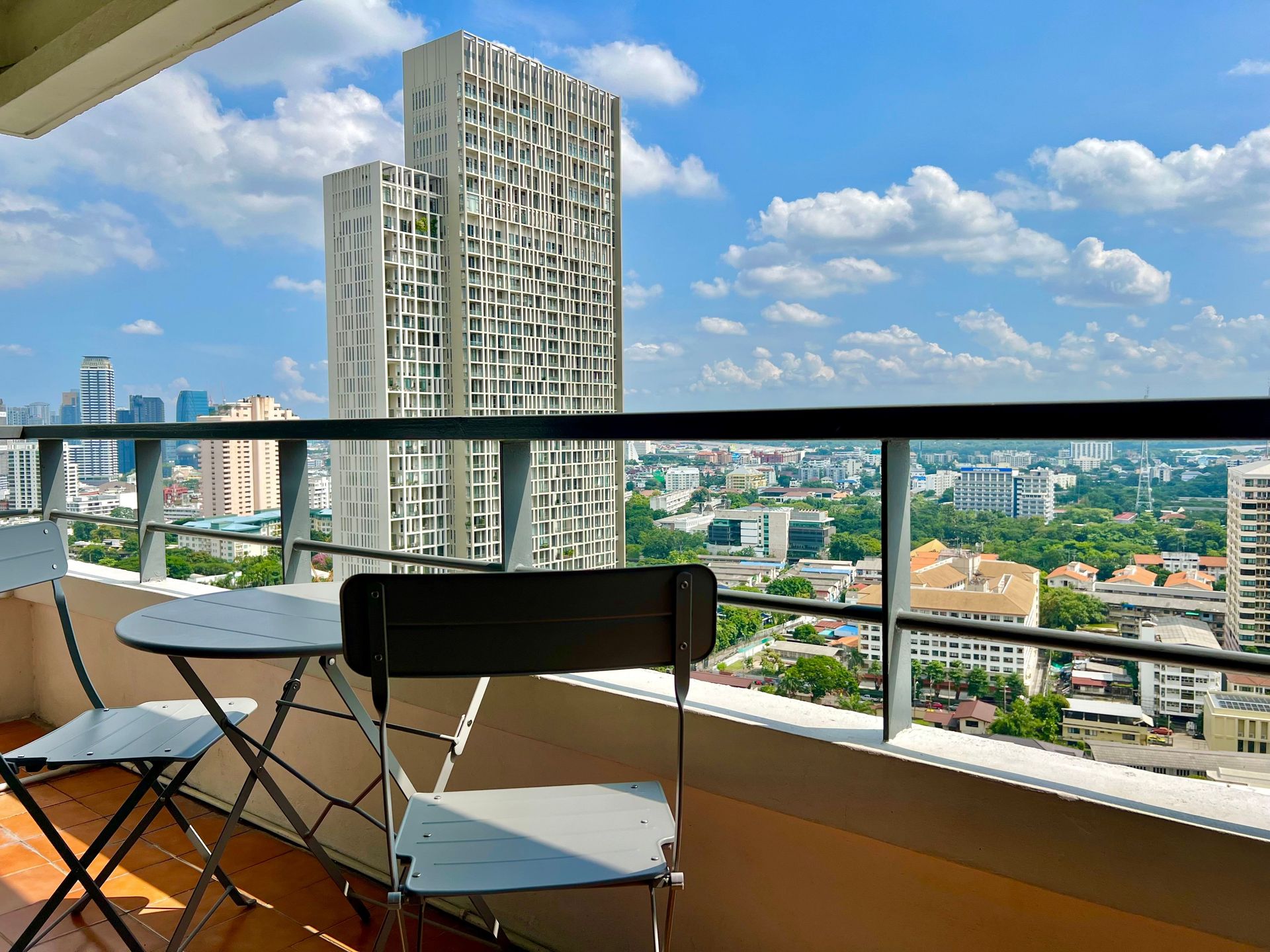 Condominium dans Bang Rak, Krung Thep Maha Nakhon 12322259