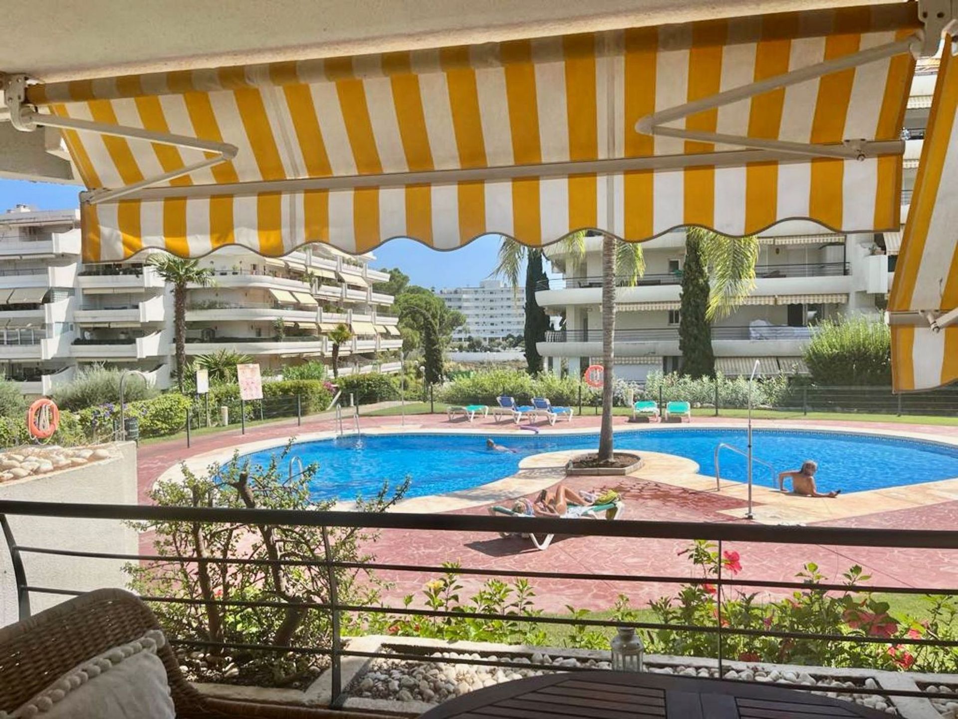 Condominium in Marbella, Andalucía 12323340