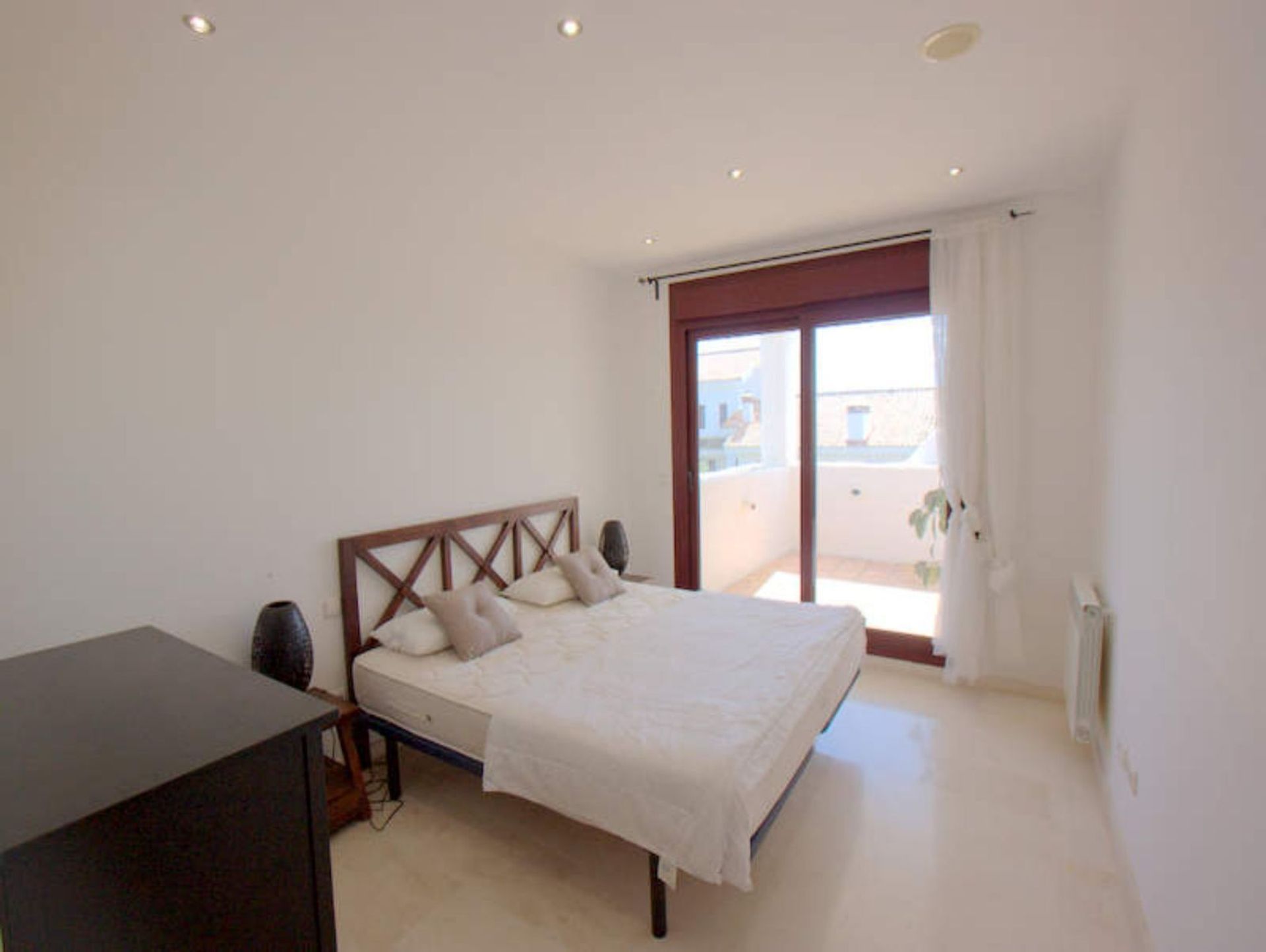 Condominium in Casares, Andalucía 12323367