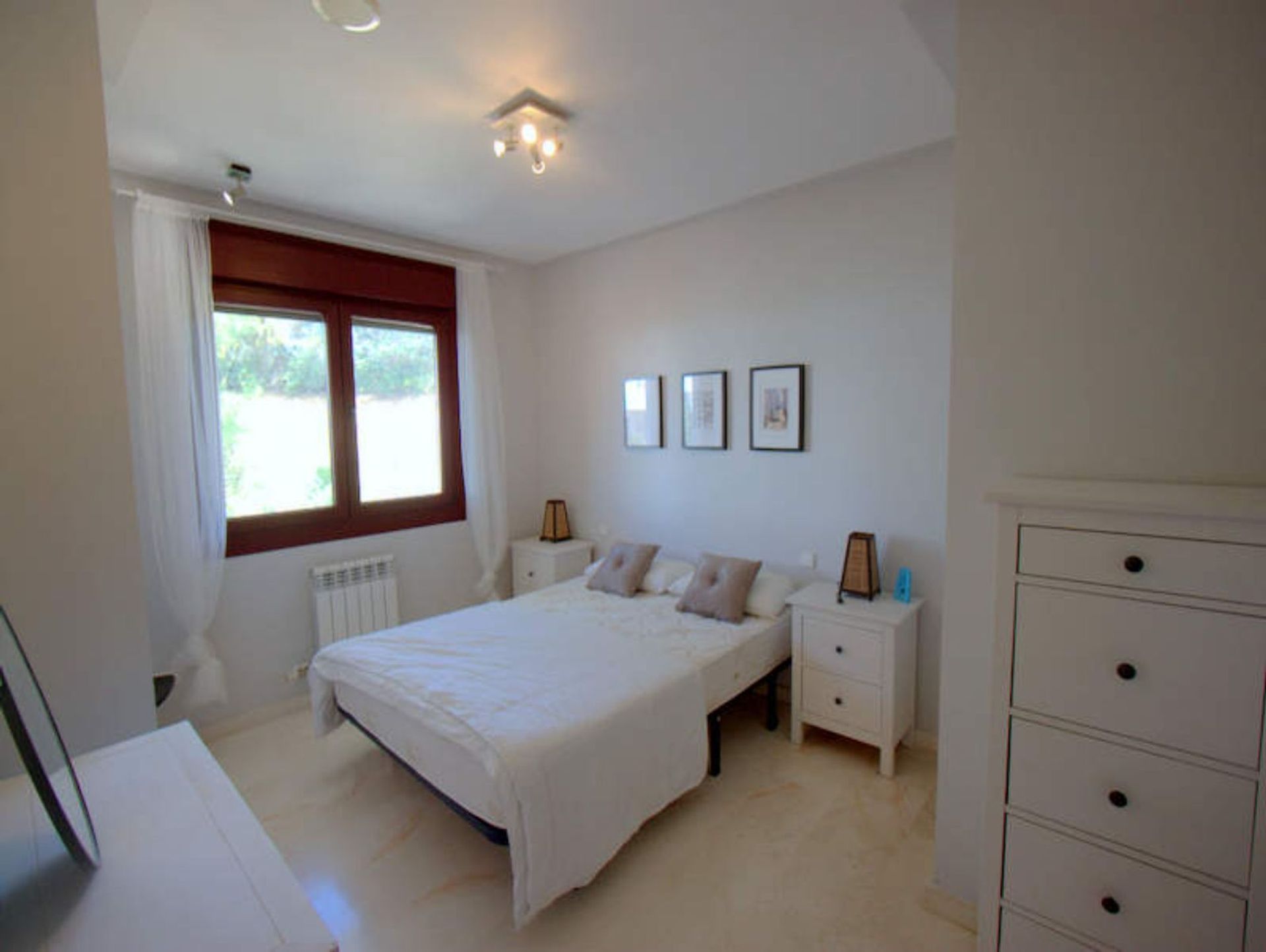 Condominium in Casares, Andalucía 12323367