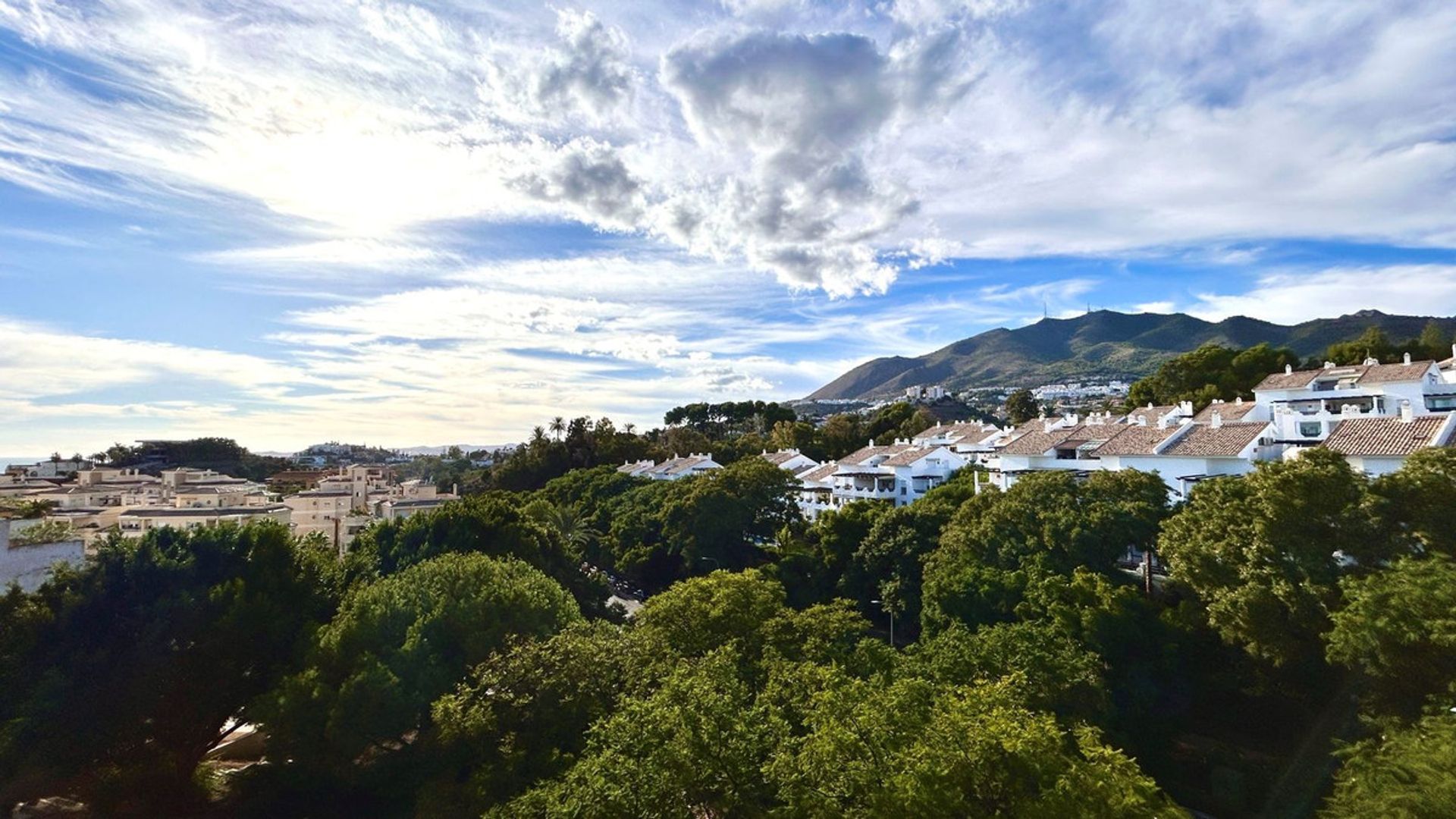 房子 在 Benalmádena, Andalusia 12323806