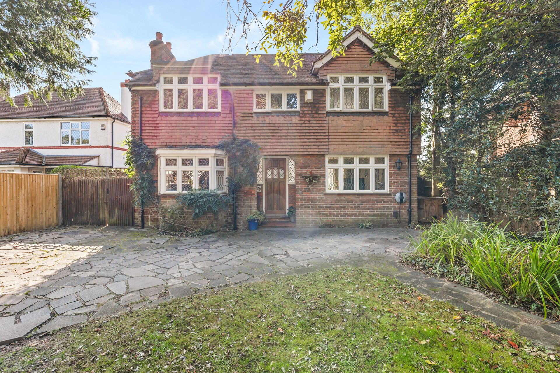 House in Horley, Surrey 12323862