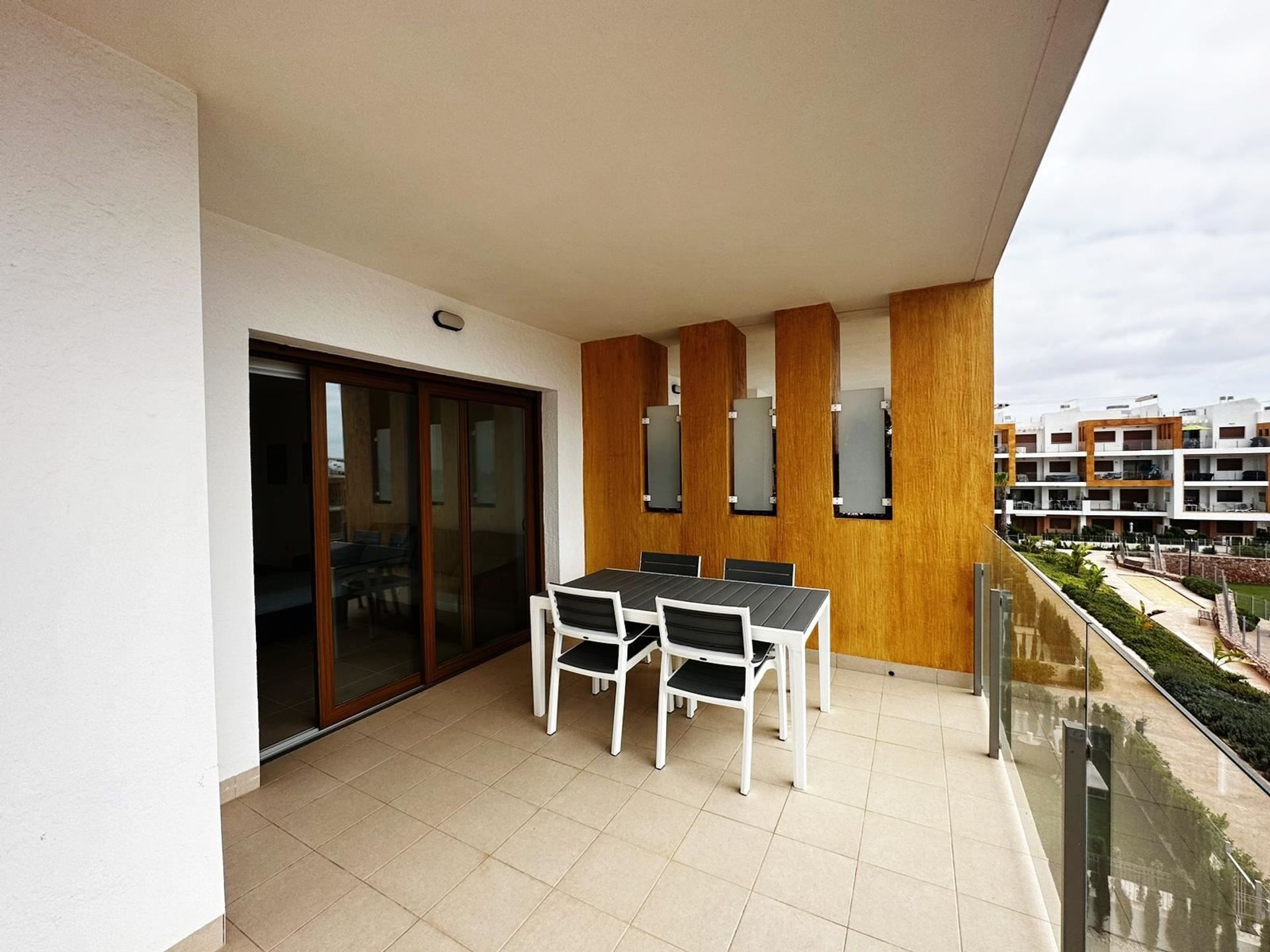 Condominio nel Campoamor, Valenza 12324050