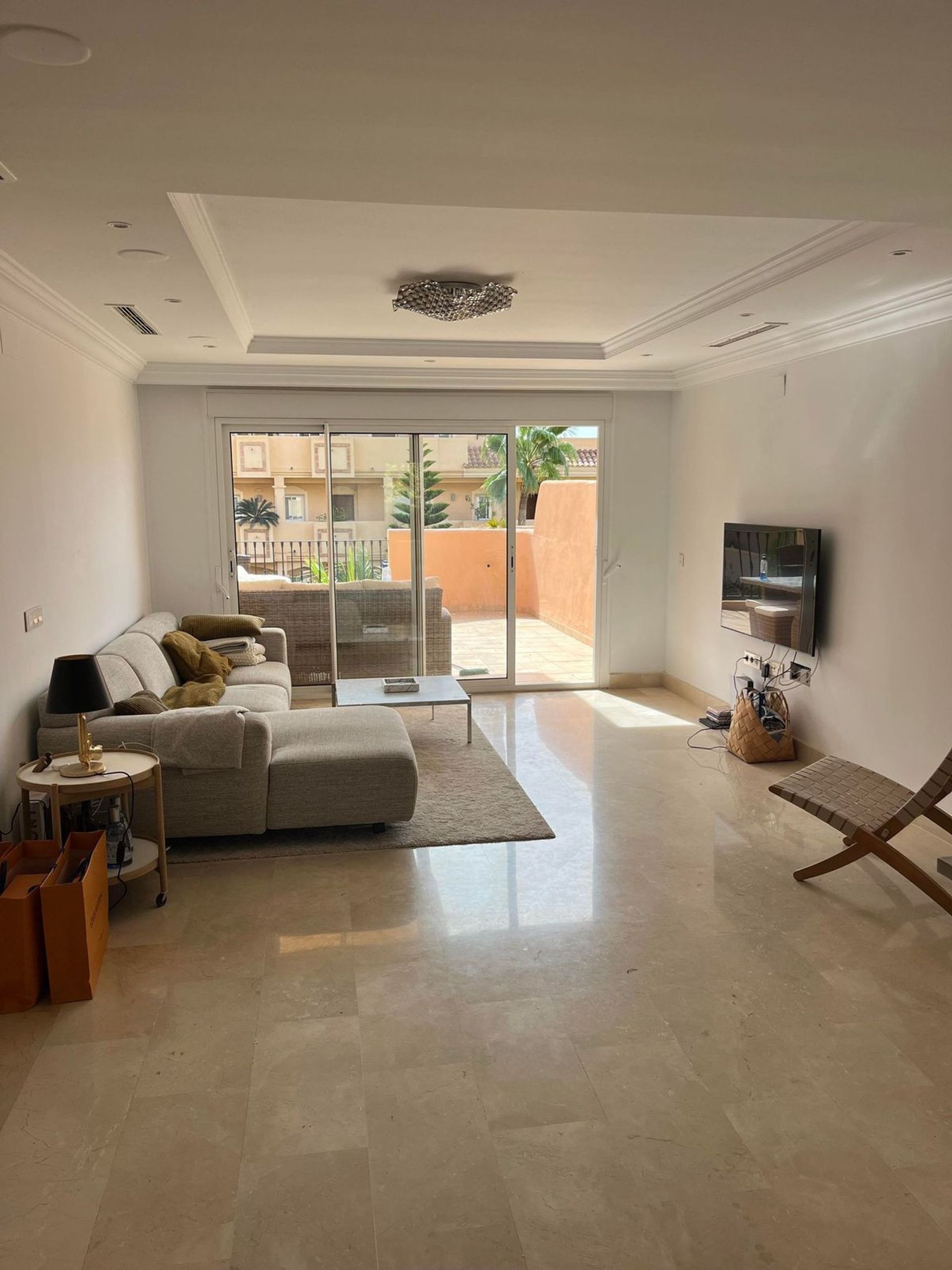 Condominium in Marbella, Andalusië 12324150