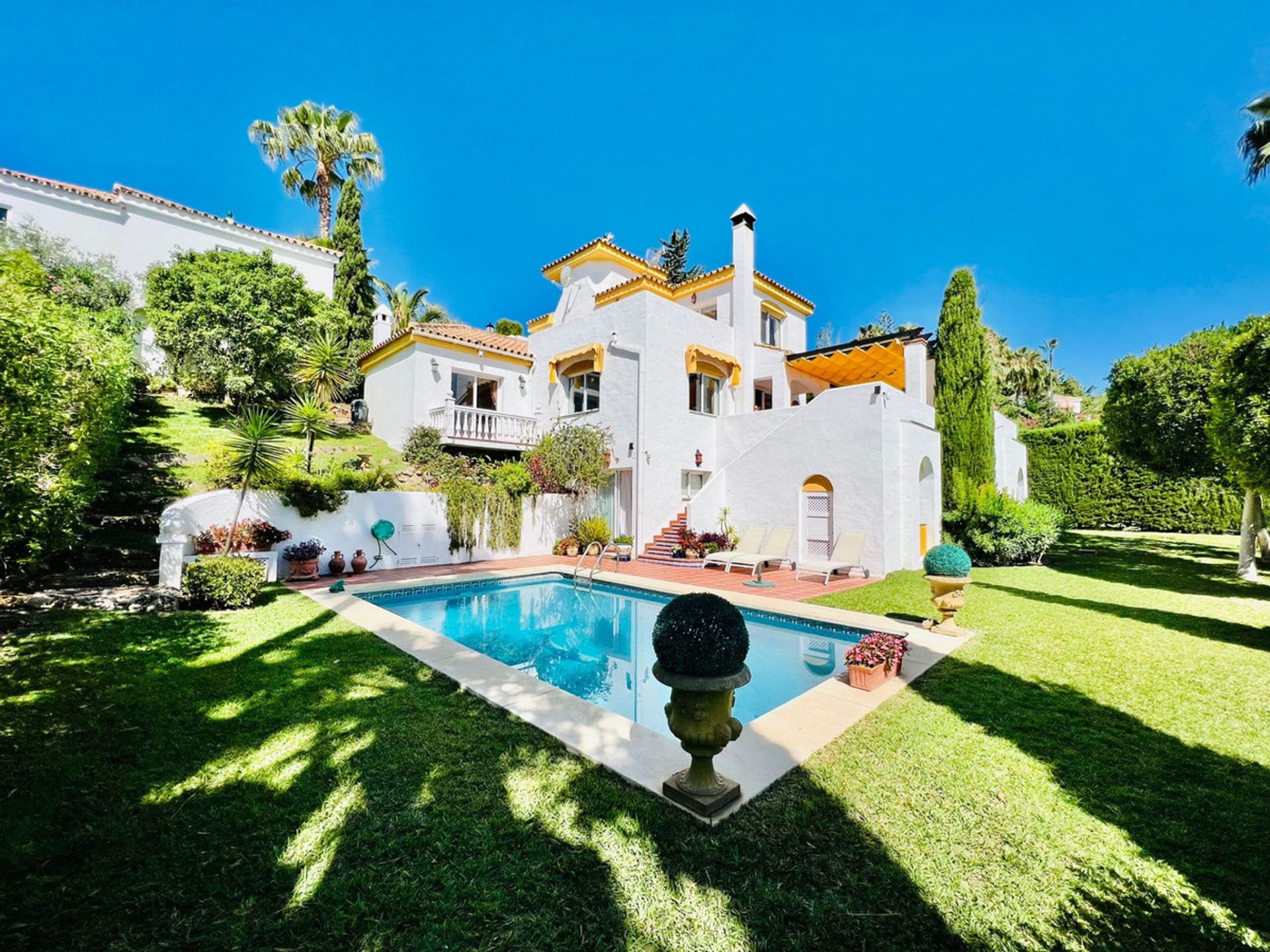 Huis in Marbella, Andalusië 12324164