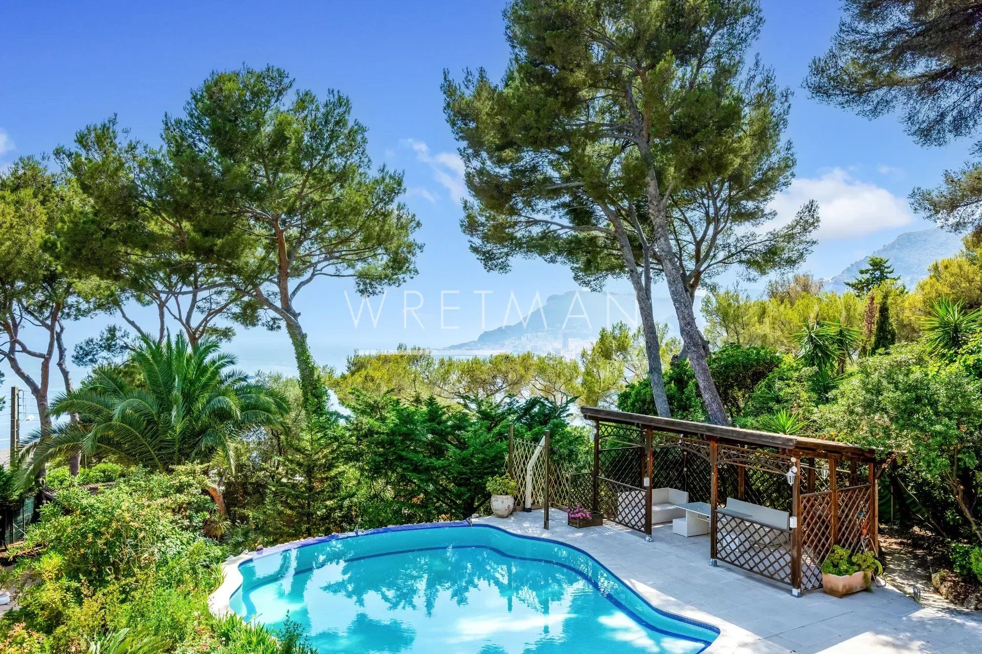 Residenziale nel Roquebrune-Cap-Martin, Alpes-Maritimes 12325760