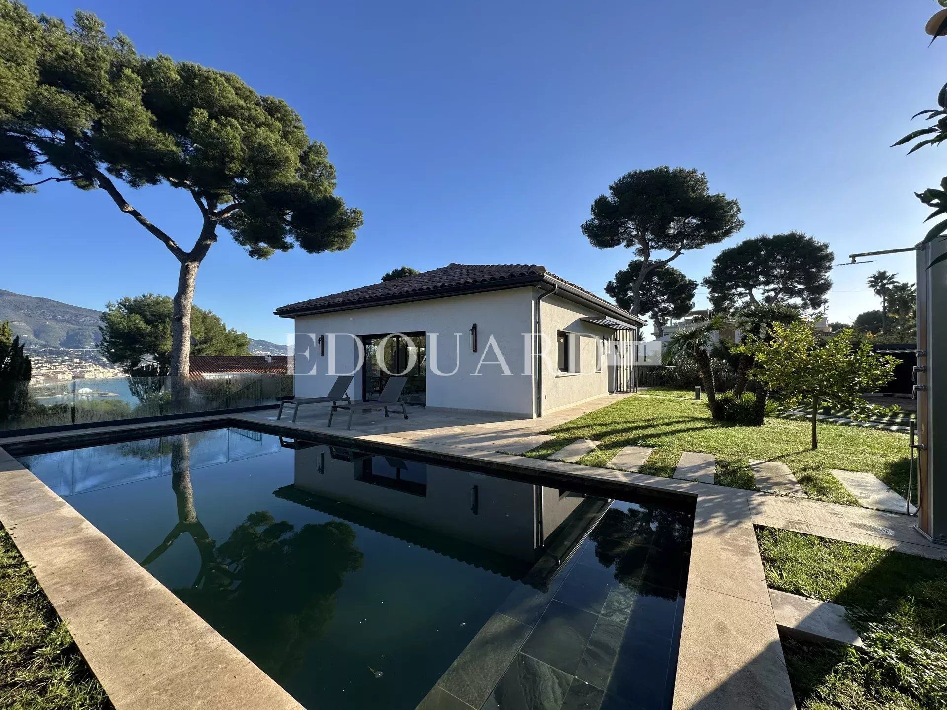 Rumah di Roquebrune-Cap-Martin, Alpes-Maritimes 12327228